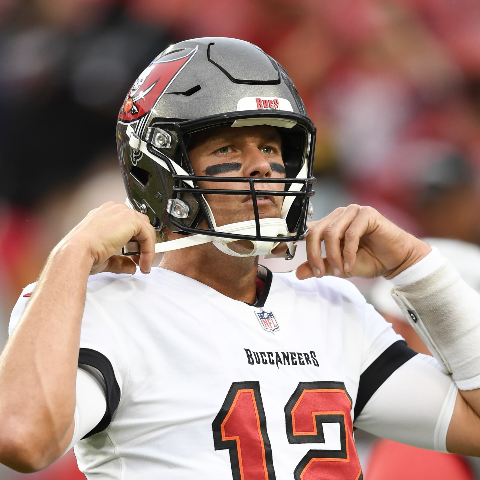 Will Buccaneers QB Tom Brady play versus the Titans