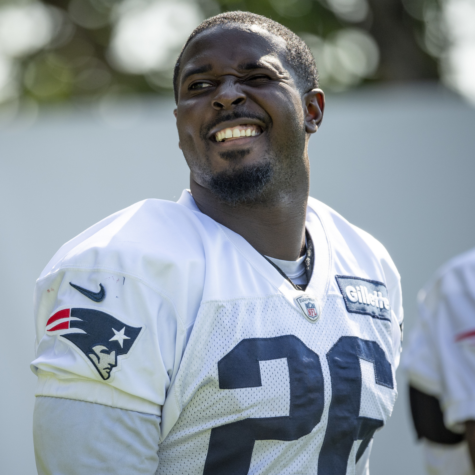 Patriots trade RB Michel to Rams for 2022 draft picks