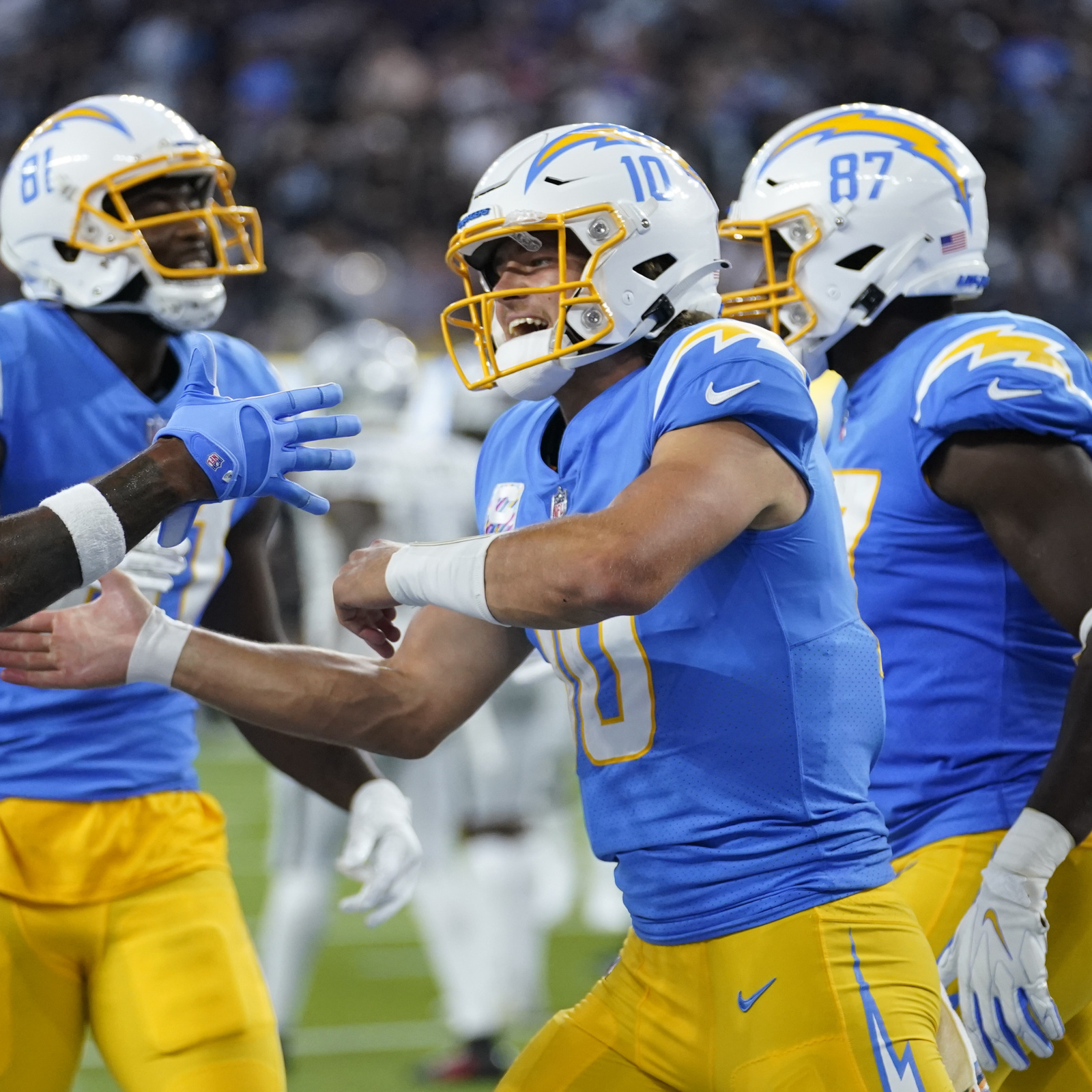 Justin Herbert, Austin Ekeler propel Chargers to 28-14 win over Raiders