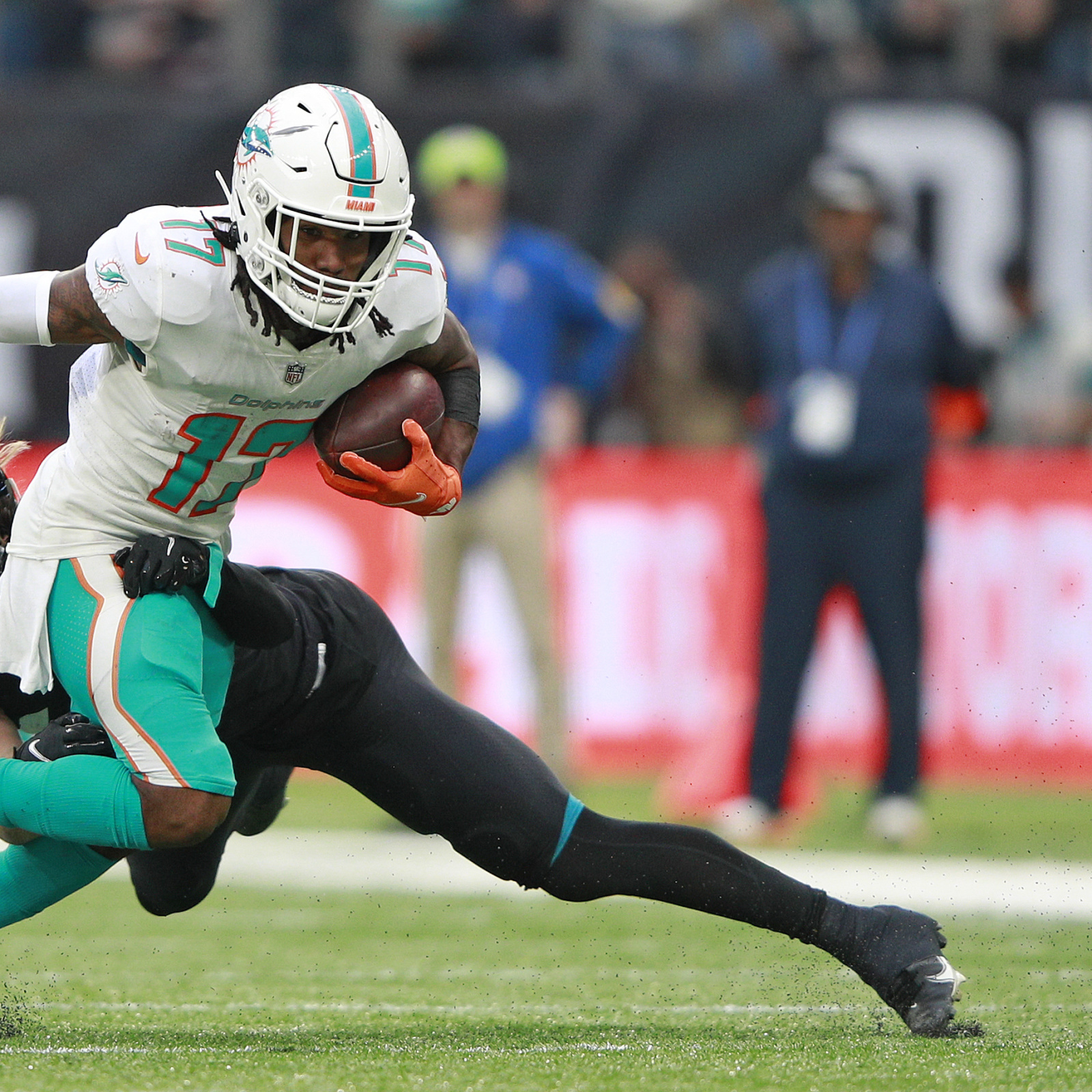 Report: Dolphins members think Jaylen Waddle will take 'huge leap,' cement  place among elite NFL WRs - Dolphin Nation