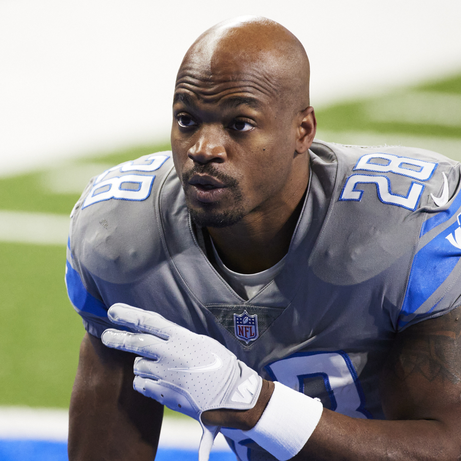 Adrian Peterson Wants to Try Again in 2022 - Sports Illustrated Tennessee  Titans News, Analysis and More