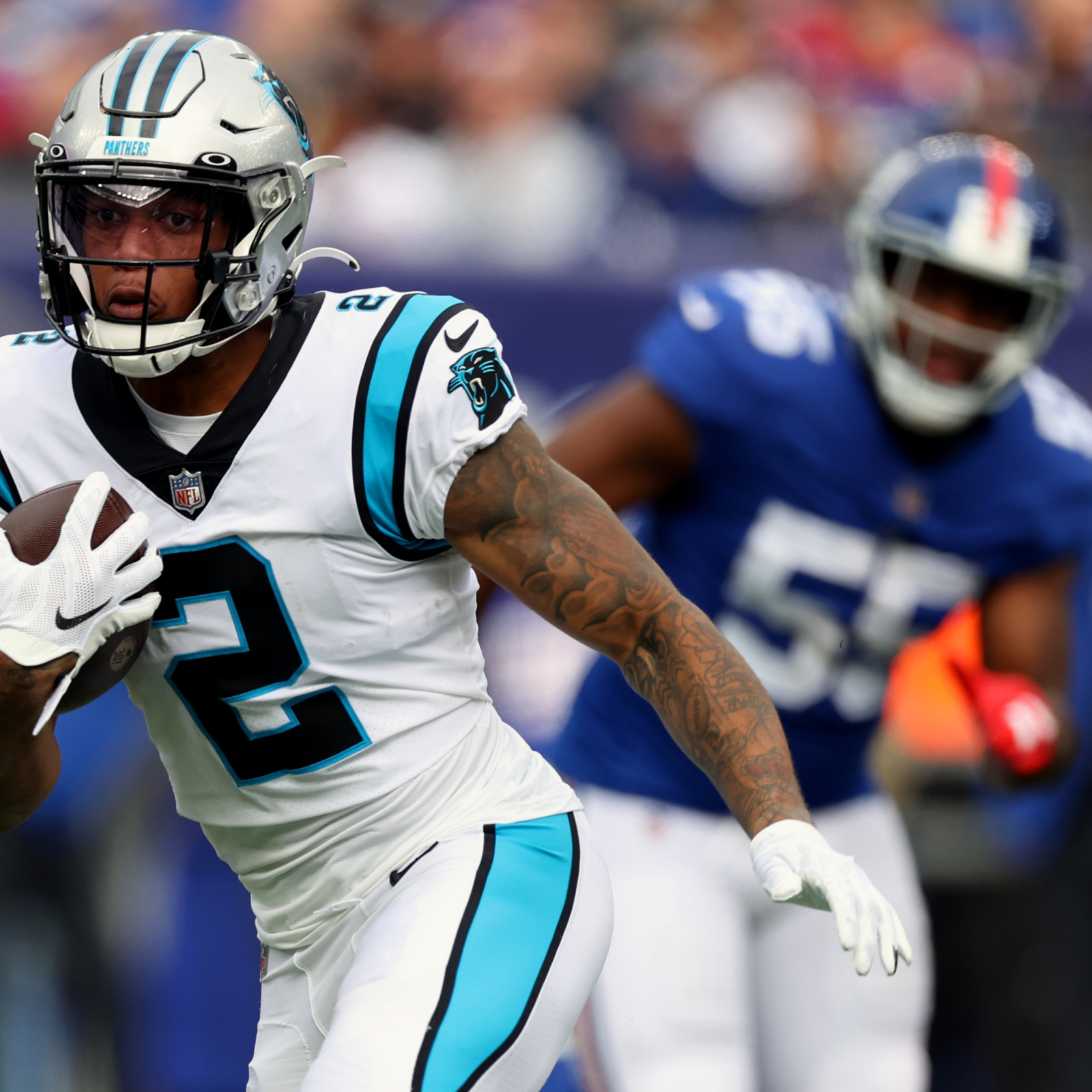 Report: Panthers' DJ Moore Day-to-Day with Knee Sprain; Injury Not