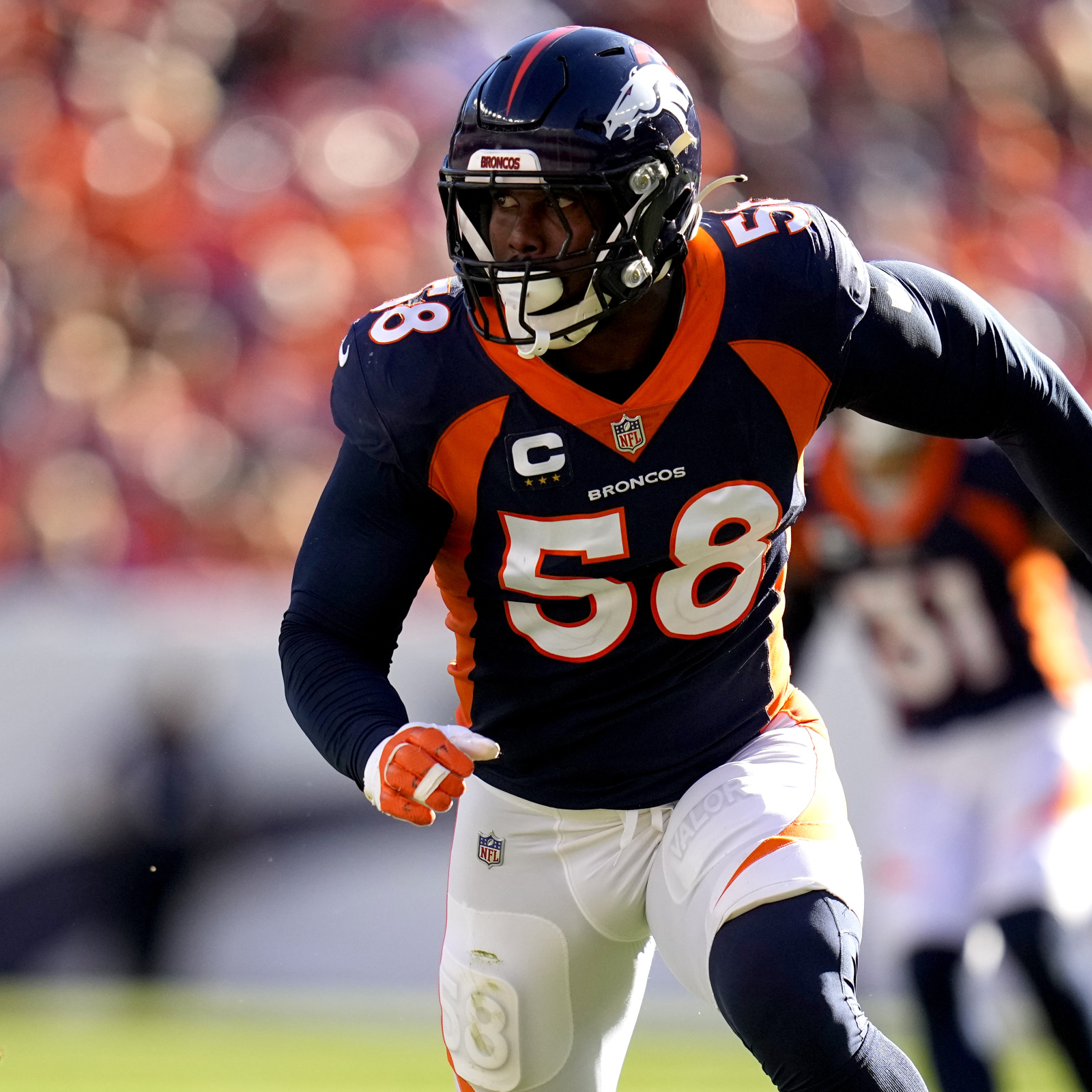 Los Angeles Rams Add Von Miller and Eight Others to Reserve/COVID-19 List,  Bringing Total to 25 Players - Sports Illustrated LA Rams News, Analysis  and More