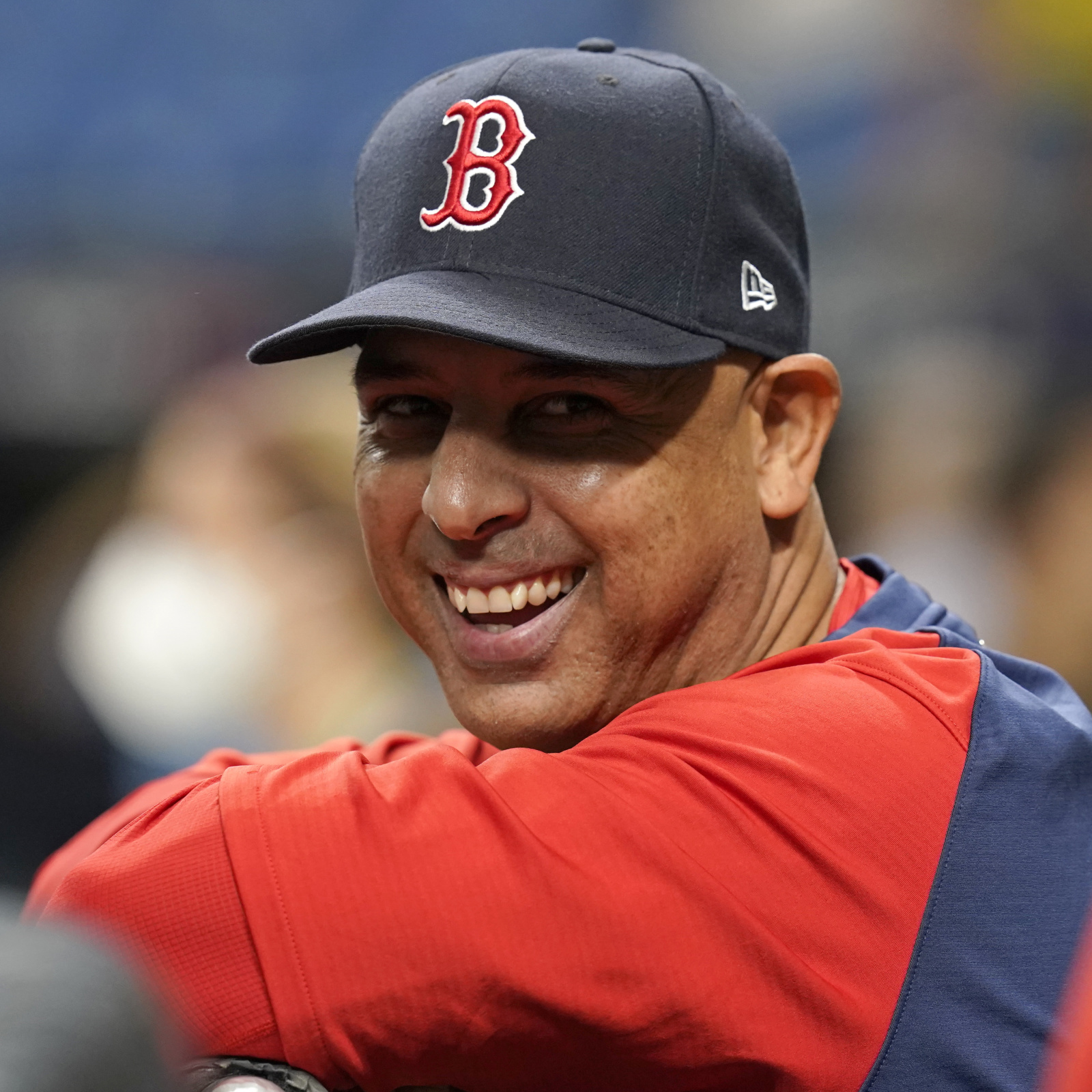 Red Sox extend manager Alex Cora's contract through 2024 season 