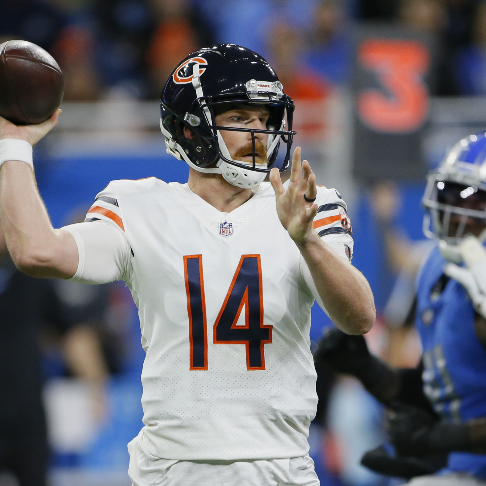 Justin Fields beats Andy Dalton to end zone in Bears opener