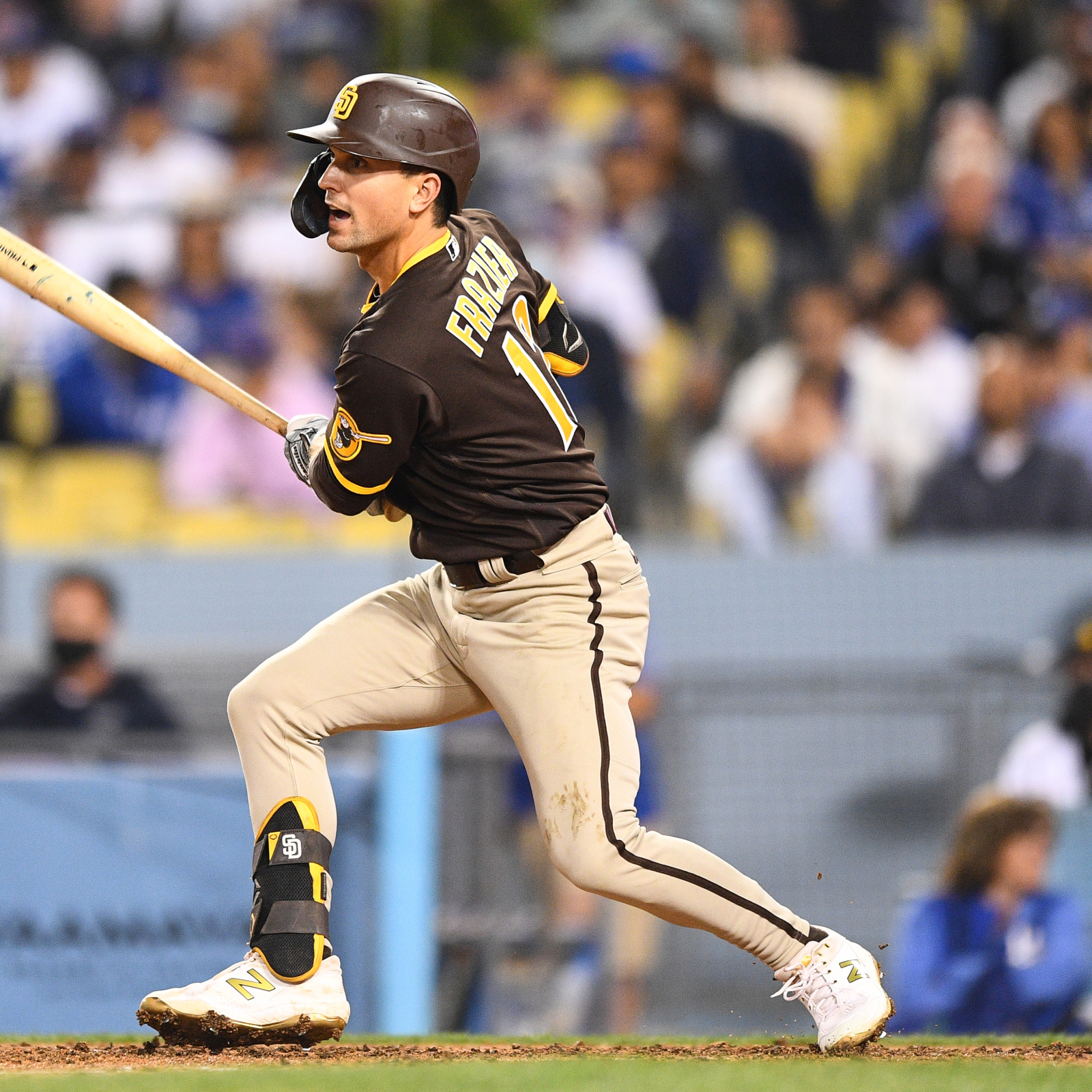 MLB trade deadline: Padres acquire All-Star Adam Frazier from Pirates 