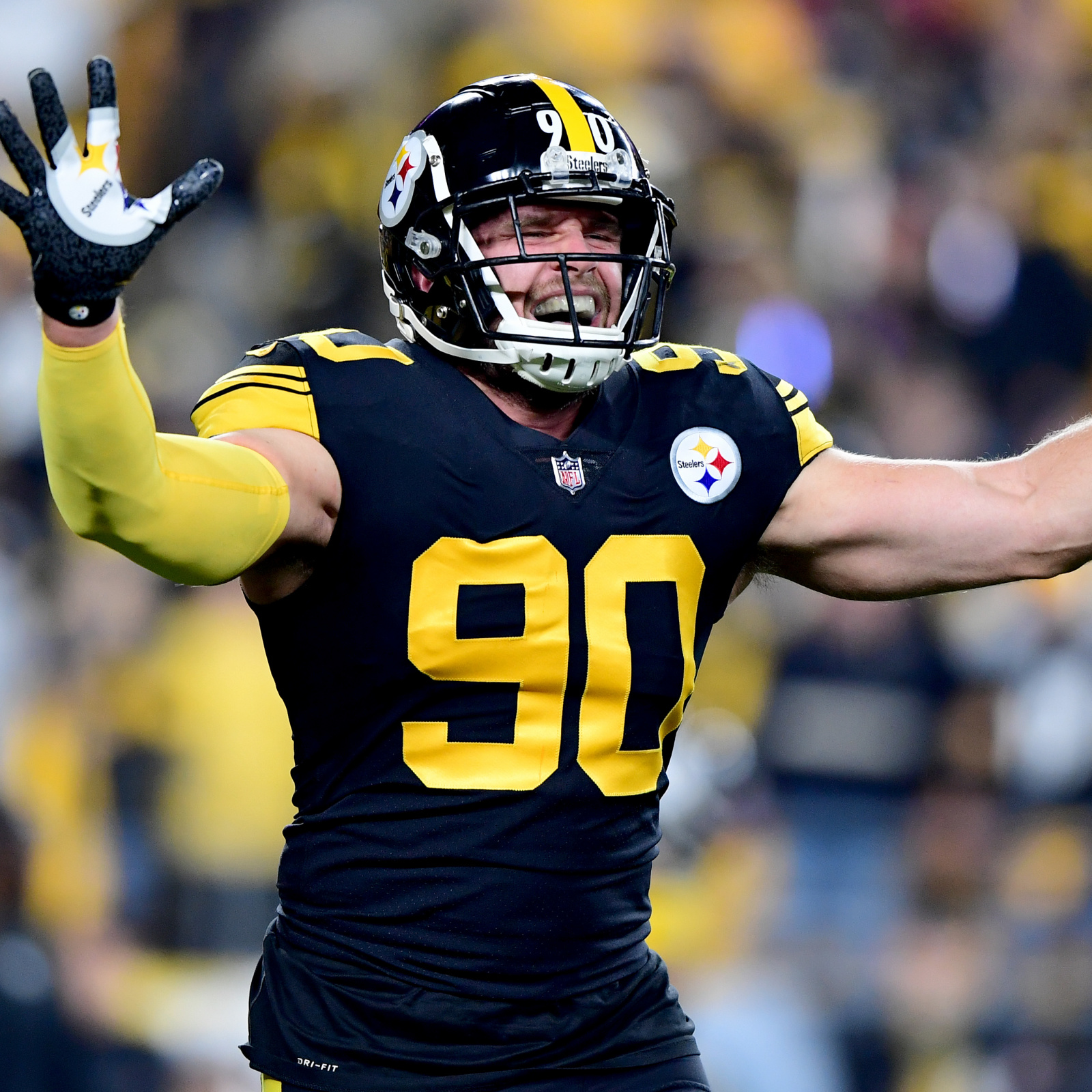 FMIA Week 13: 'Seven Shots'—How T.J. Watt And Steelers Kept