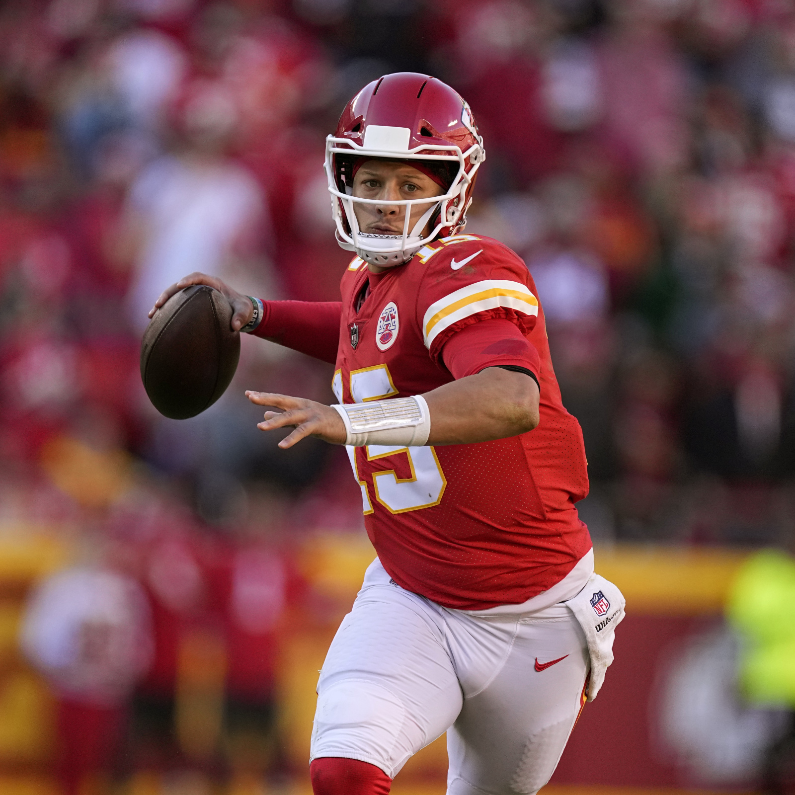 Raiders blown out by Chiefs to continue season slide