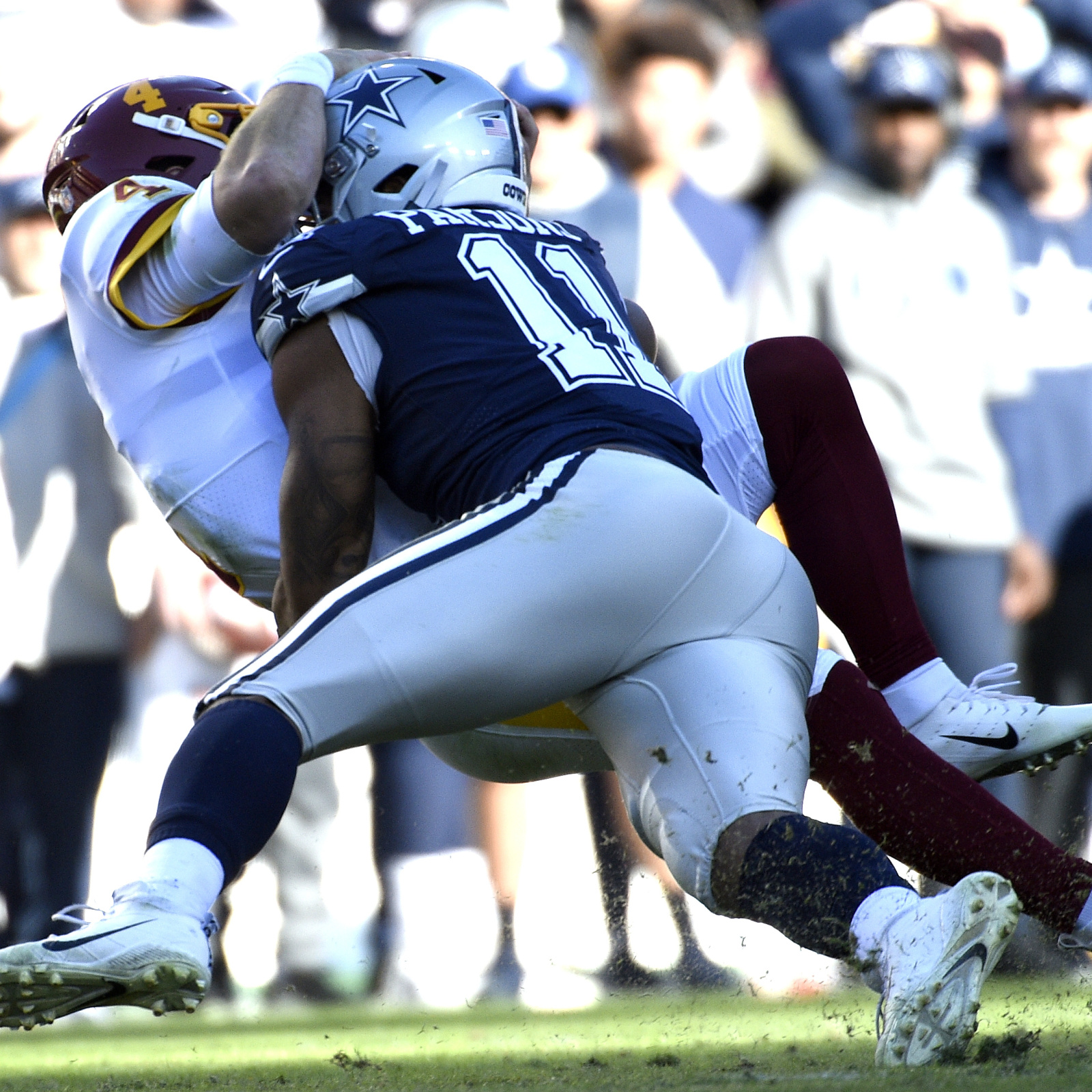 Cowboys' Micah Parsons weighs in on the field surface debate: 'I'm not  worried about the conditions'