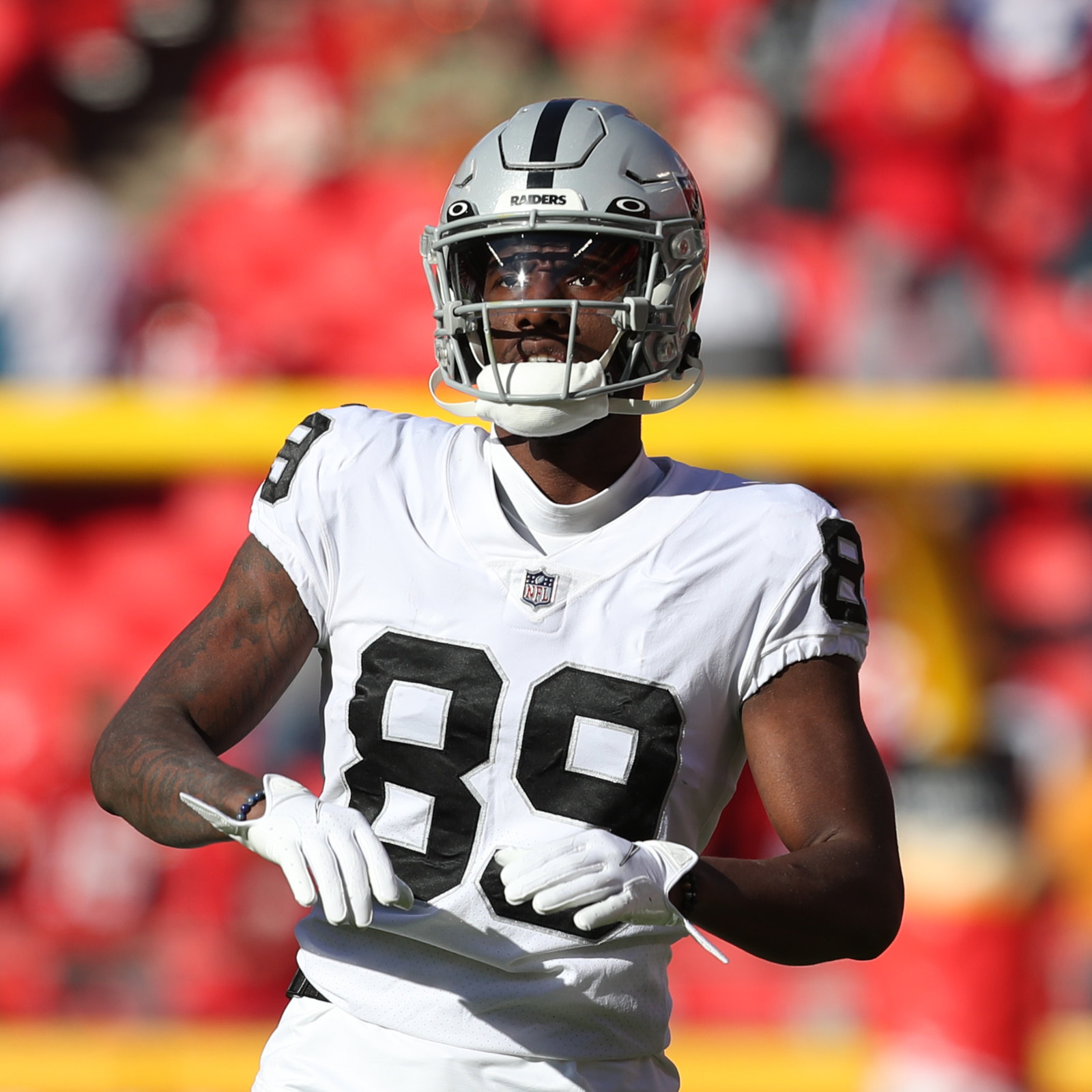 Raiders place WR Bryan Edwards, QB Marcus Mariota on reserve/COVID-19 list  ahead of facing Broncos