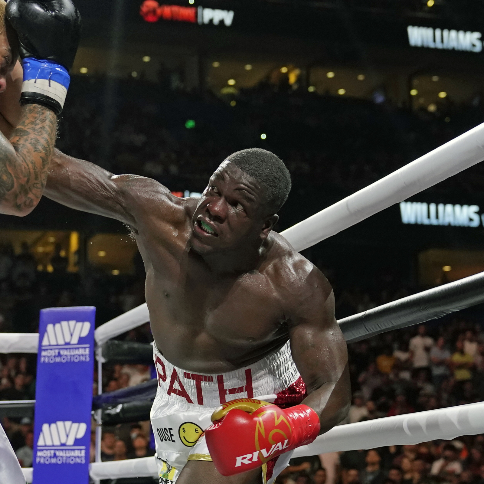 NFL Legend Frank Gore Training for Boxing and 'Trying to Make a Fight  Happen', News, Scores, Highlights, Stats, and Rumors