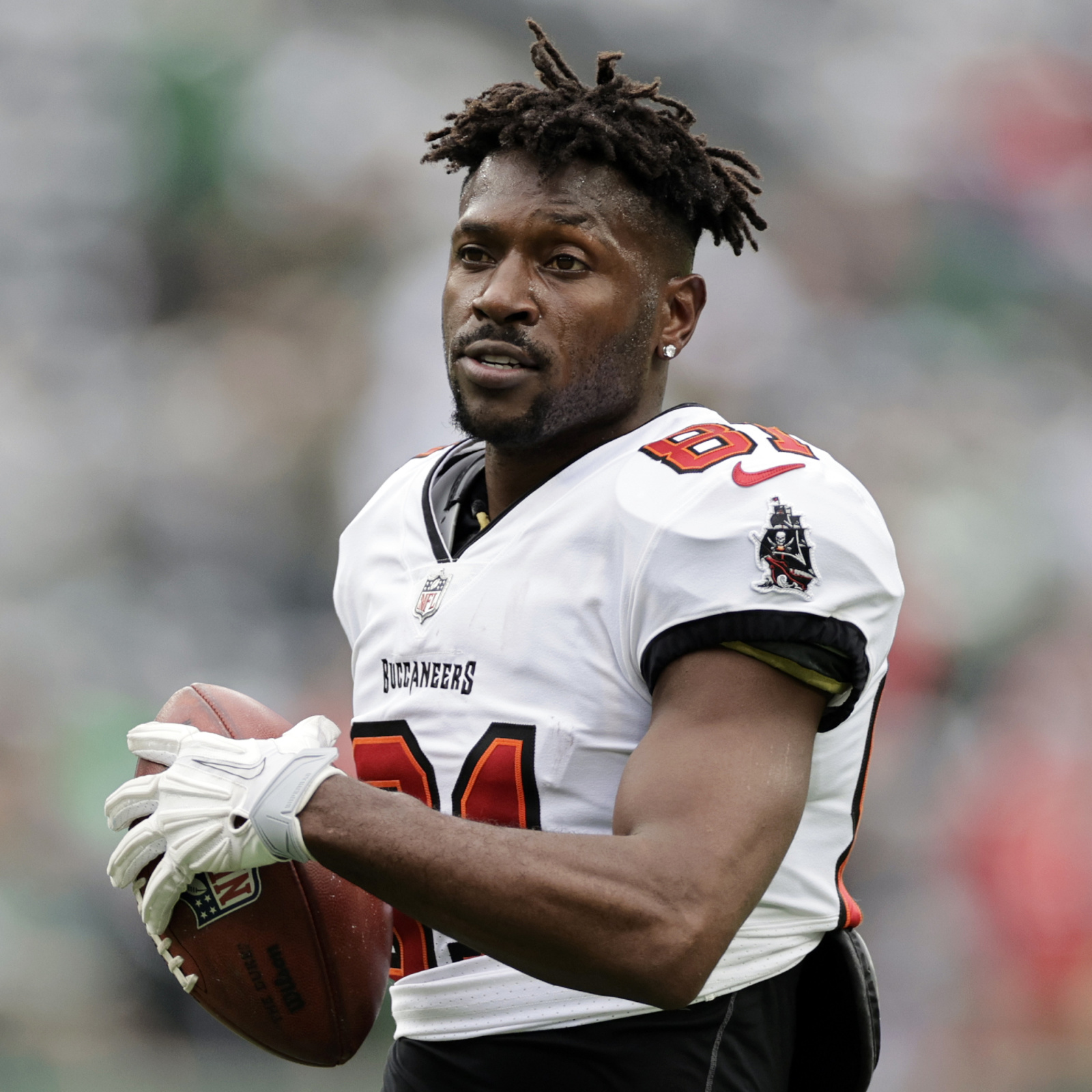 NFLPA plans to investigate Antonio Brown's claims against Buccaneers