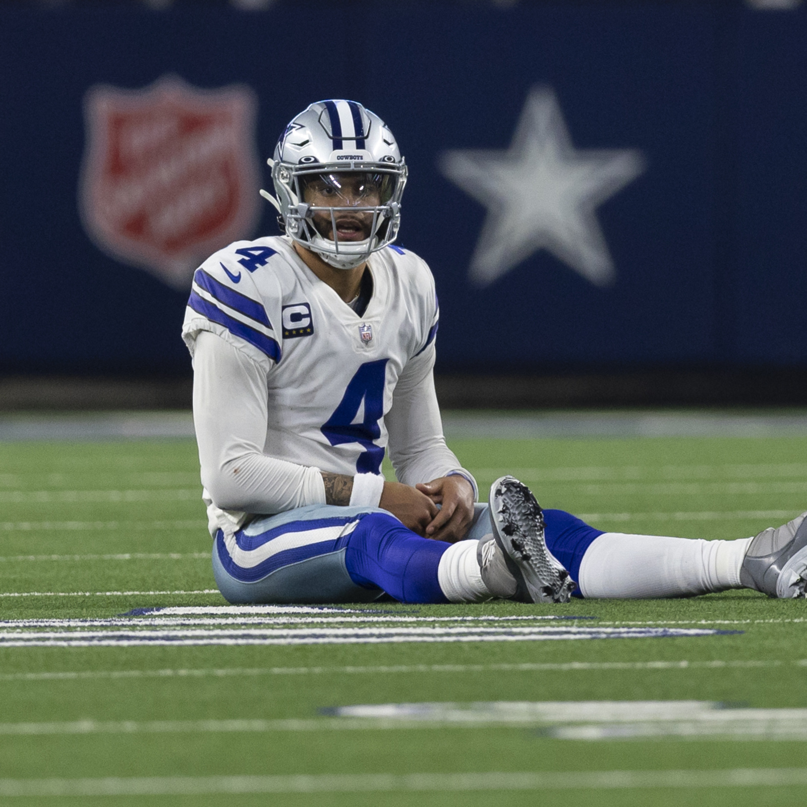 Refs hose Cowboys, Dak Prescott out of touchdown even with clear