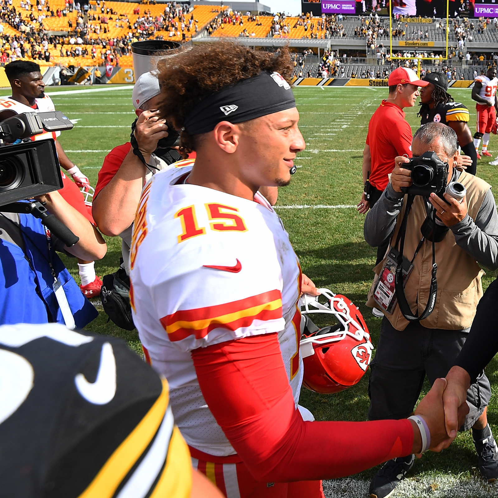 Patrick Mahomes, Brittany Matthews Get Married and Post Photos From Hawai'i  Wedding, News, Scores, Highlights, Stats, and Rumors