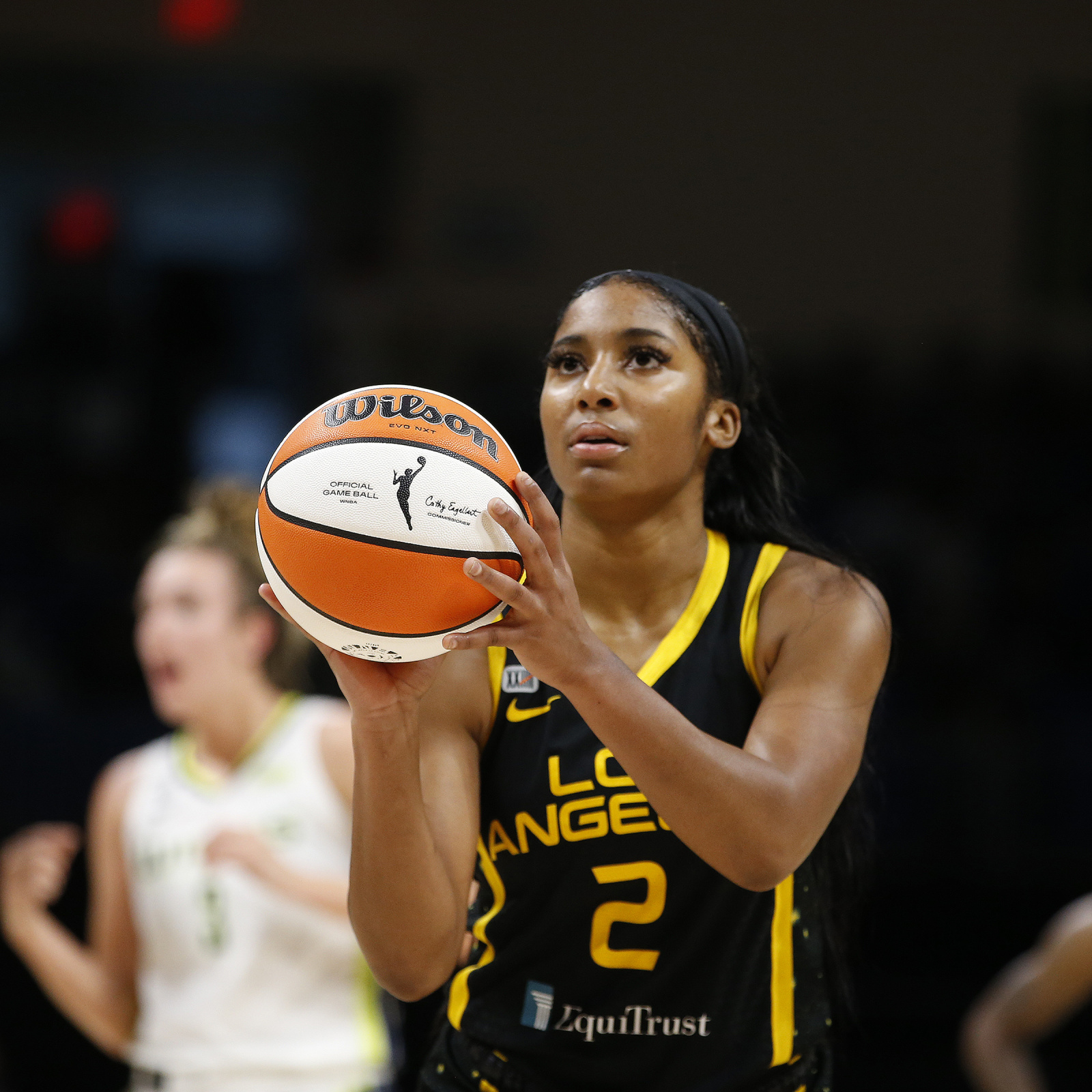 Report: Te'a Cooper Signs Qualifying Offer, Will Return to LA Sparks for  2022 Season, News, Scores, Highlights, Stats, and Rumors