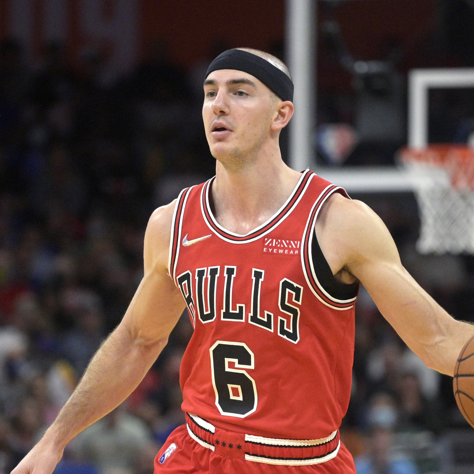 Bulls Alex Caruso Diagnosed with Fractured Wrist After Grayson