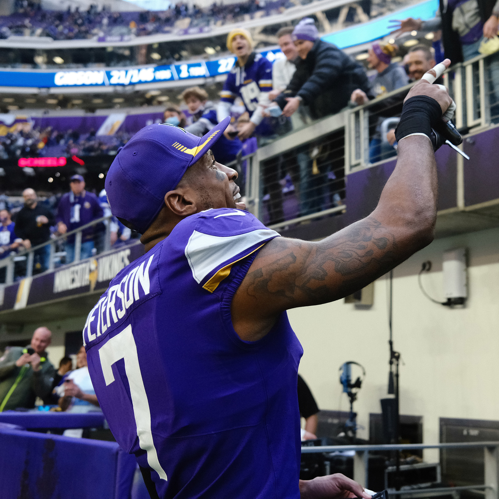 Minnesota Vikings 2022 free agents: Who stays, who goes?