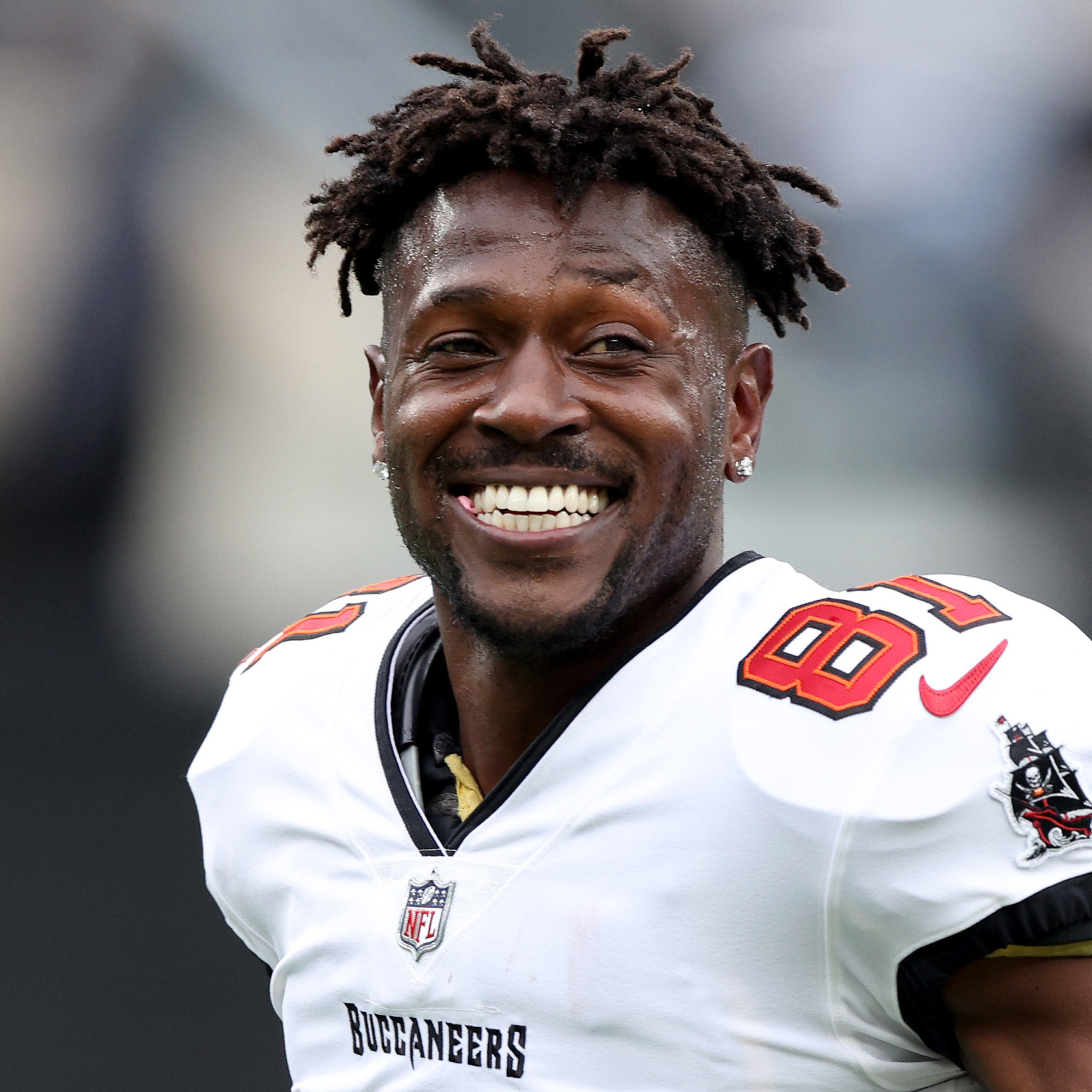 Antonio Brown wants to play with Lamar Jackson and the Ravens