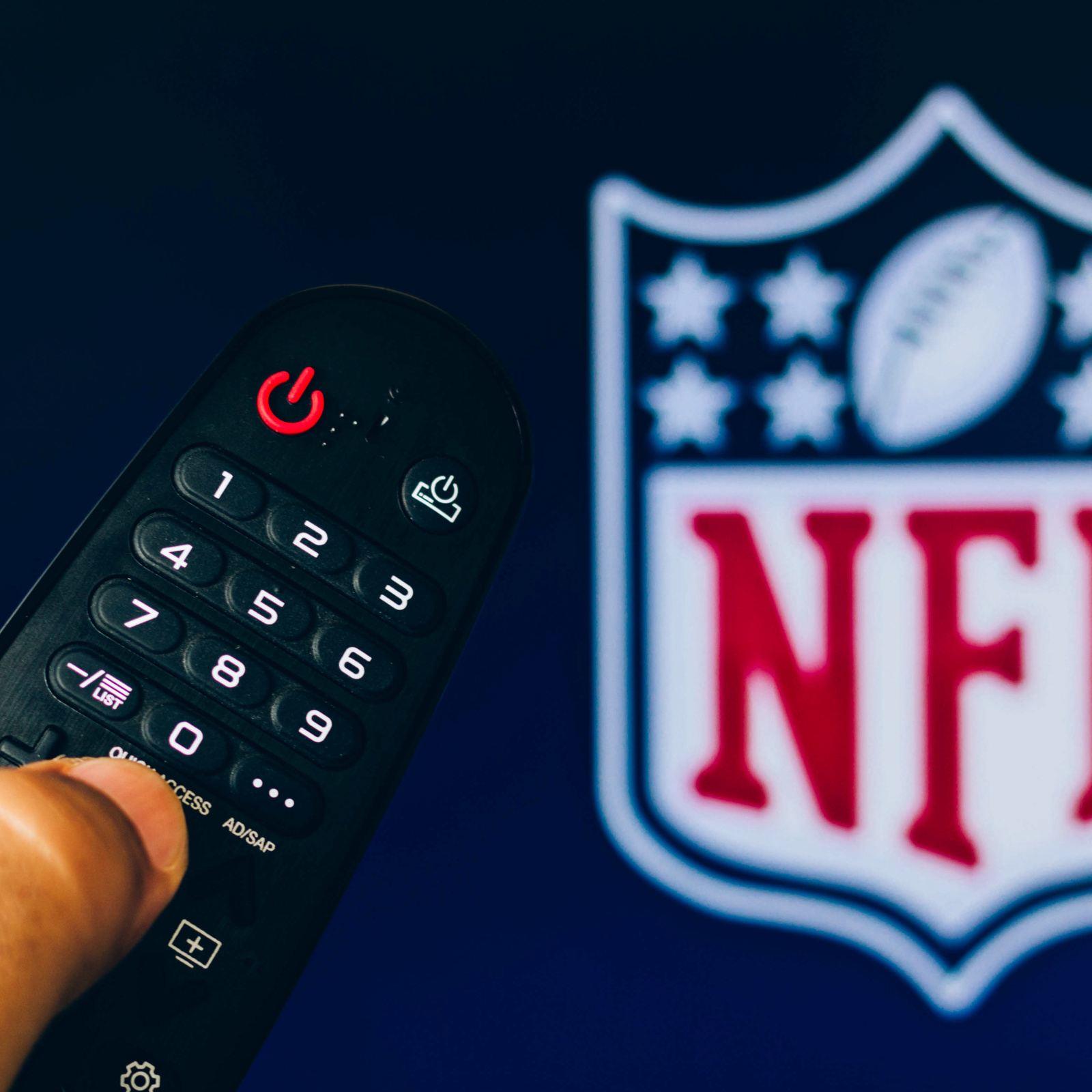again reportedly emerging as NFL Sunday Ticket front-runner, could  add stake in NFL Media