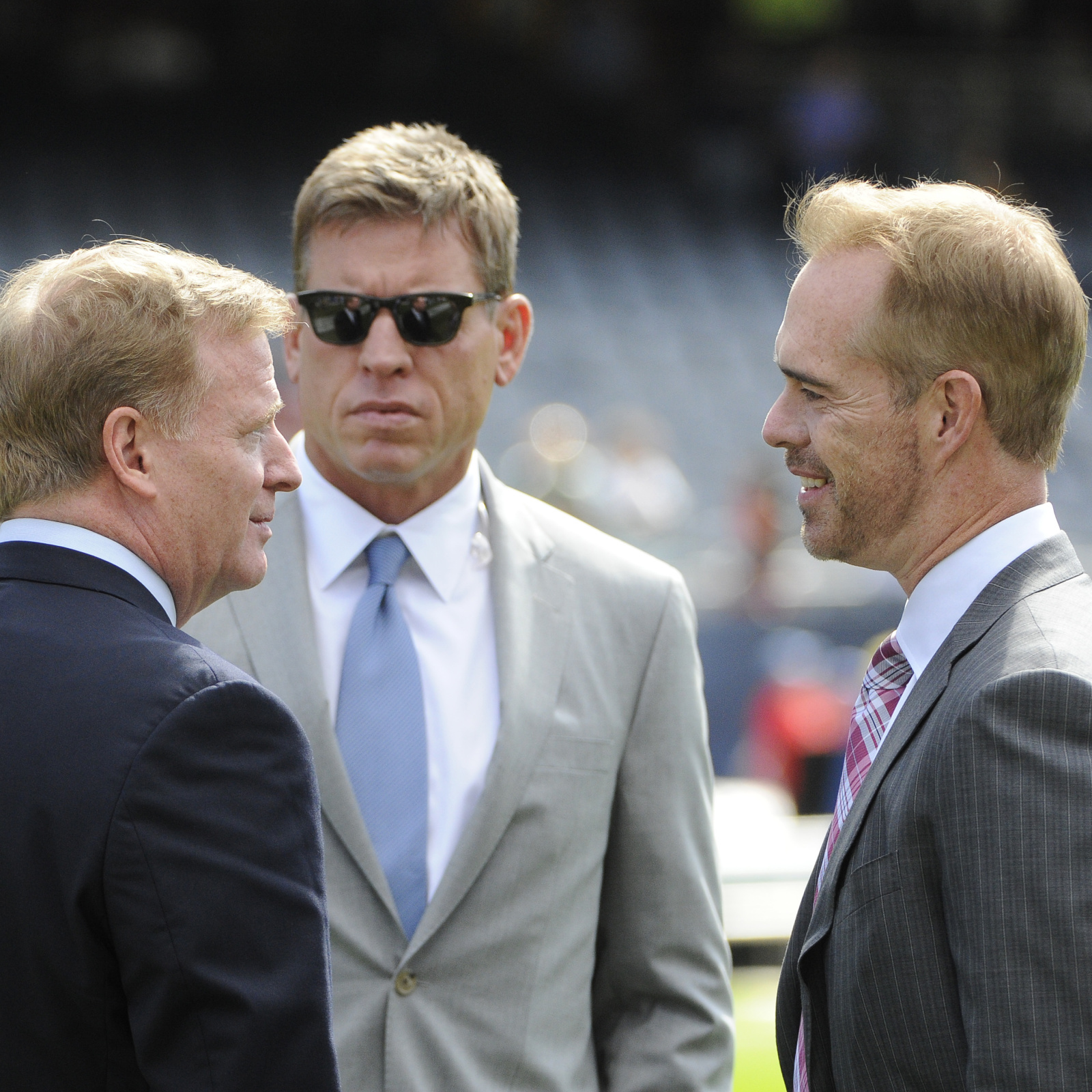 targeting Aikman for 'TNF' analyst job?