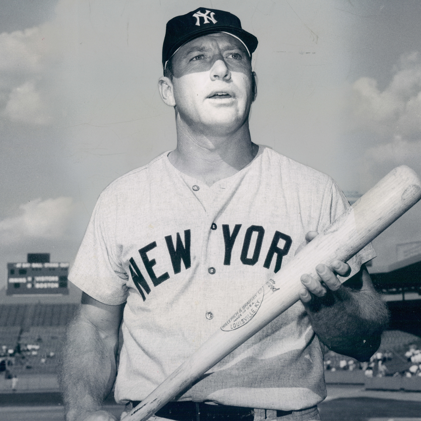 BaseballHistoryNut on X: Mickey Mantle stretching. Man, that number 7  jersey fits him perfectly. #Yankees  / X