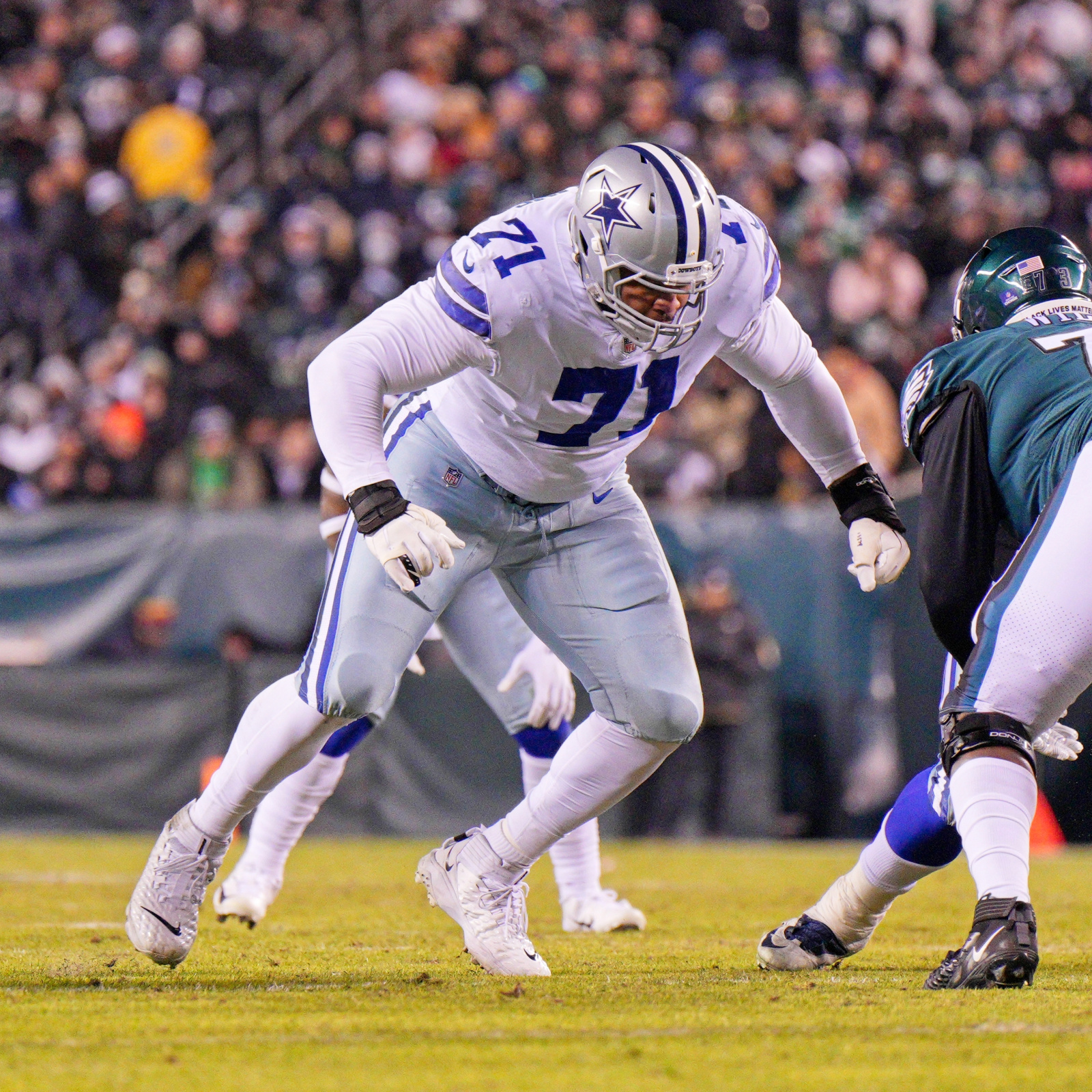 Cowboys in active discussions to trade La'el Collins per sources - Blogging  The Boys