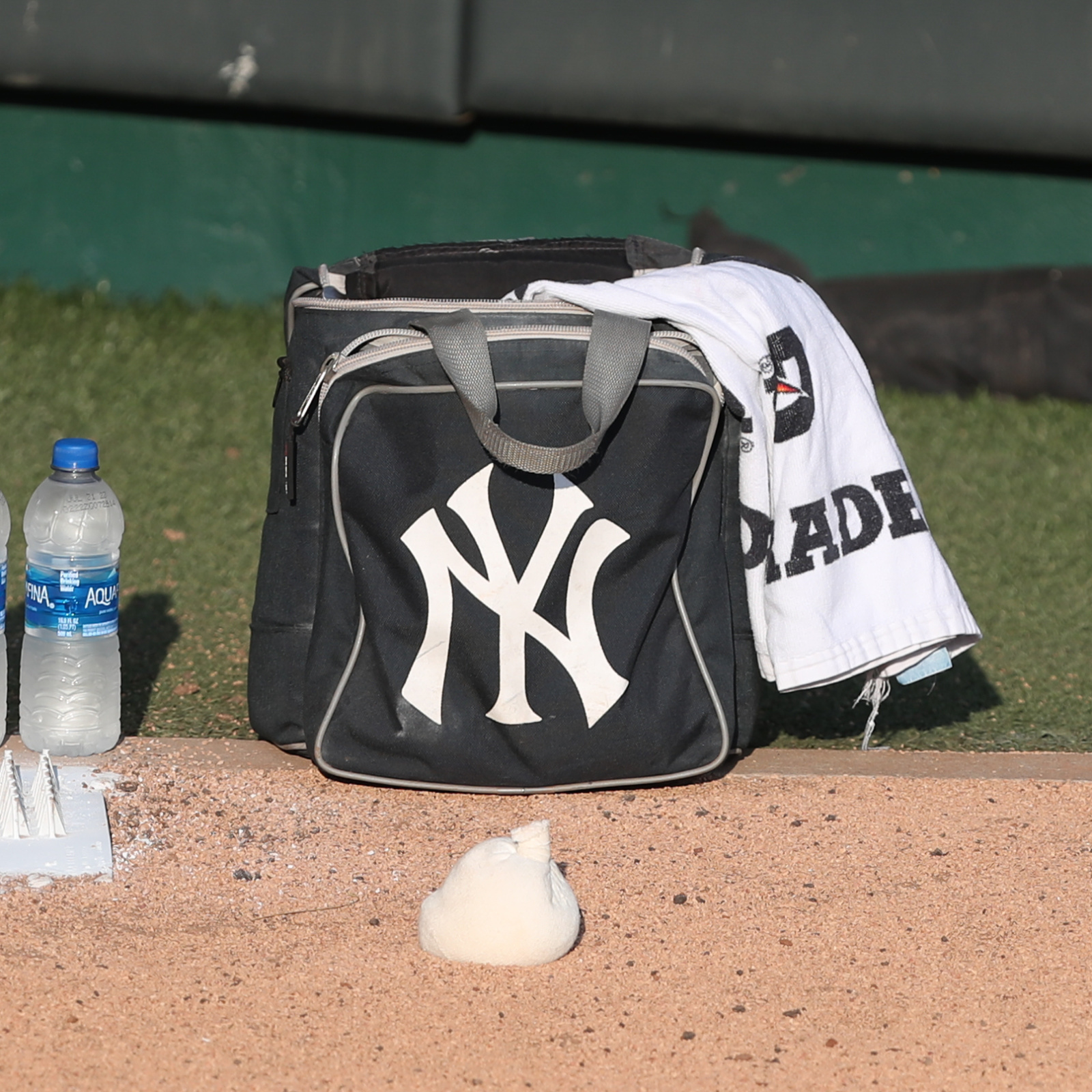 Yankees, Mets may juggle lineups for unvaccinated absences