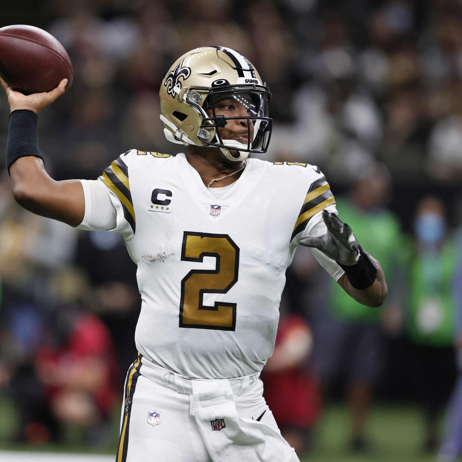 Jameis Winston injury update: Saints QB dealing with back injury for Week 7  - DraftKings Network