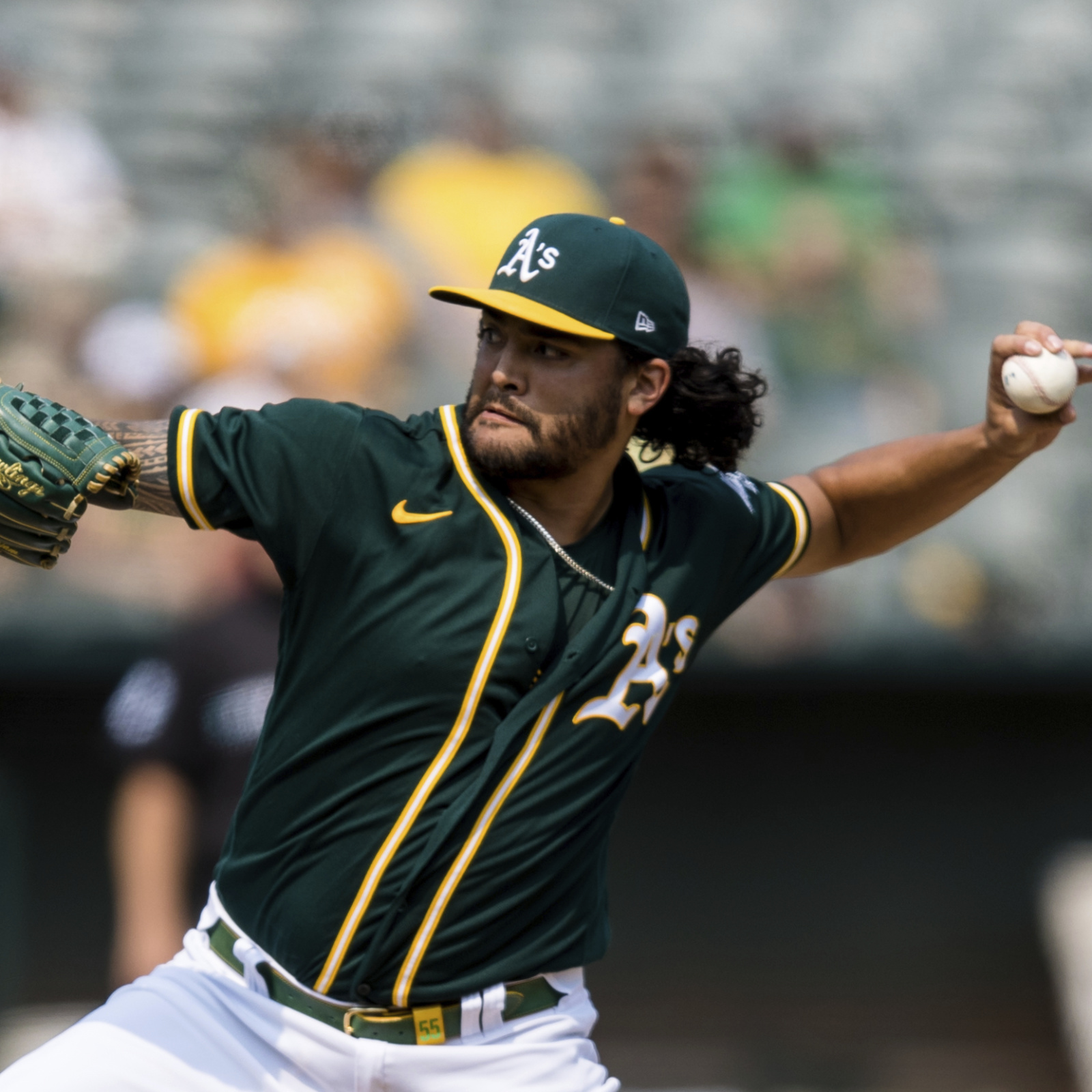 The Padres Acquire Sean Manaea and Aaron Holiday from Oakland