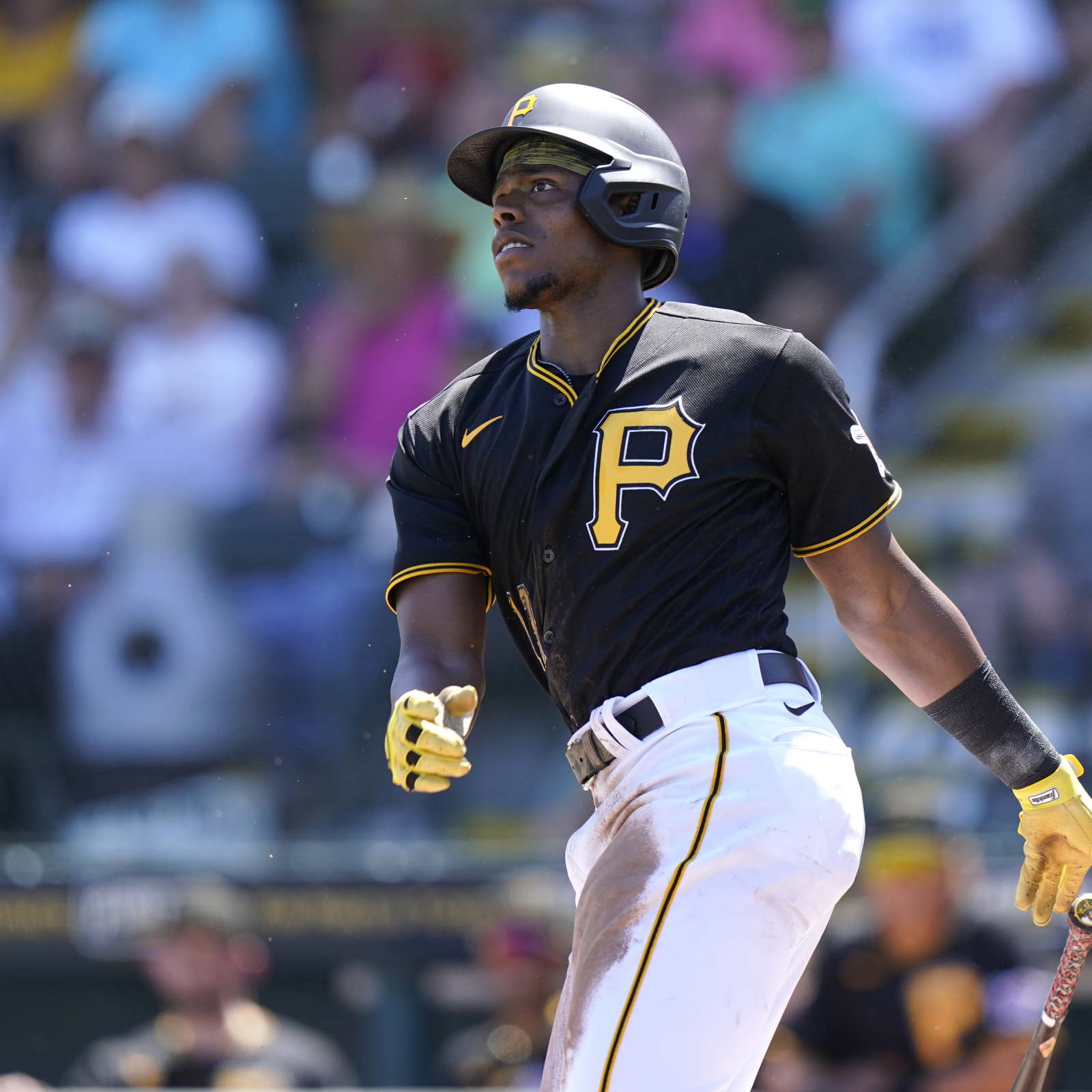 Ke'Bryan Hayes' 2-run homer in the 8th inning sends the Pirates to 6-3 win  over the Royals - Newsday