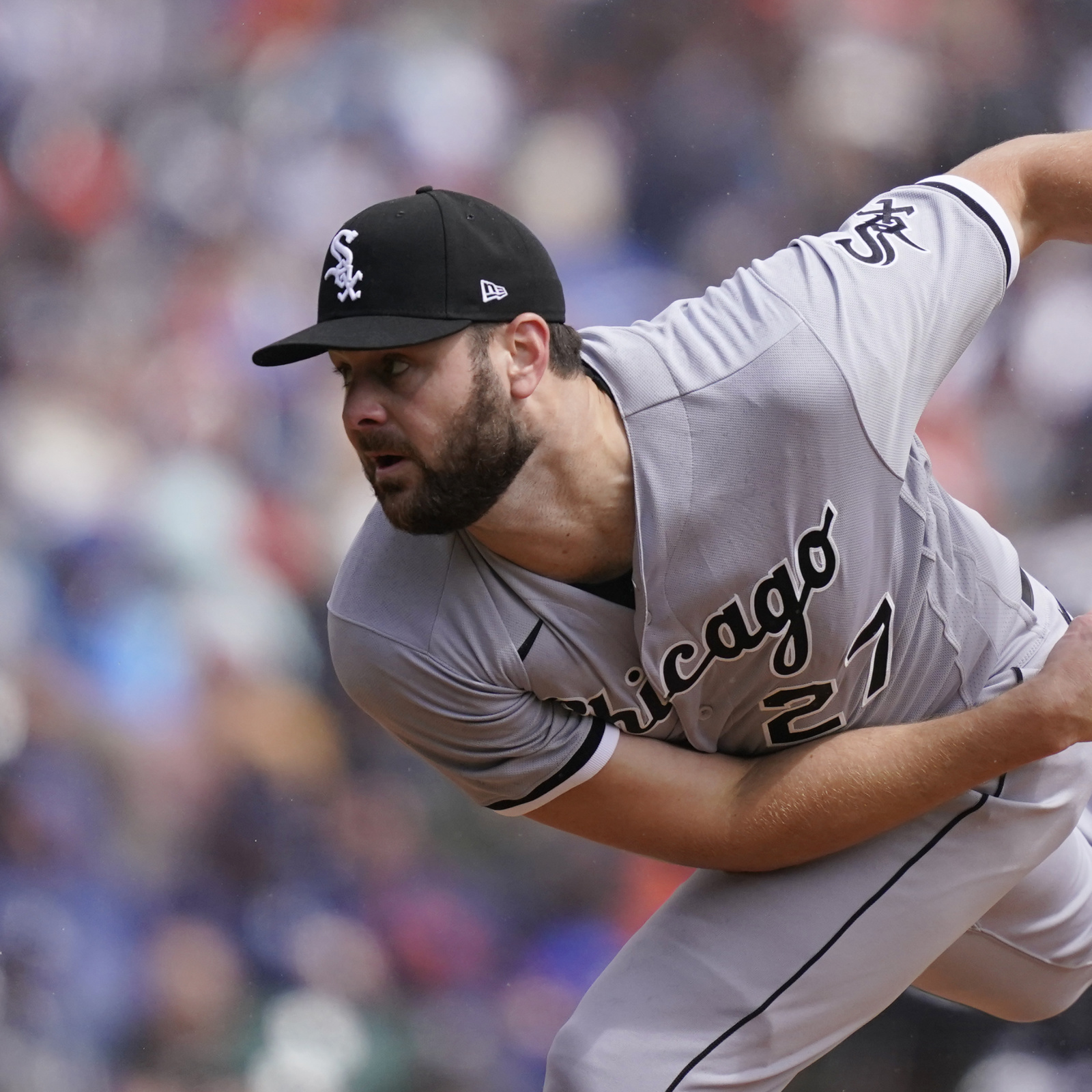 Lucas Giolito sharp as White Sox complete sweep of Giants 13-4