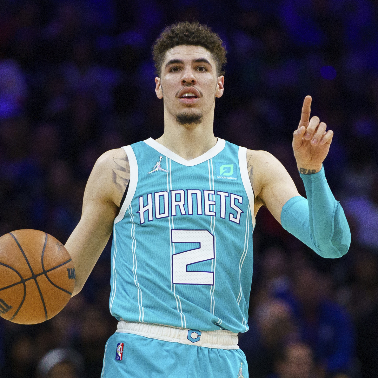 lamelo charlotte jersey