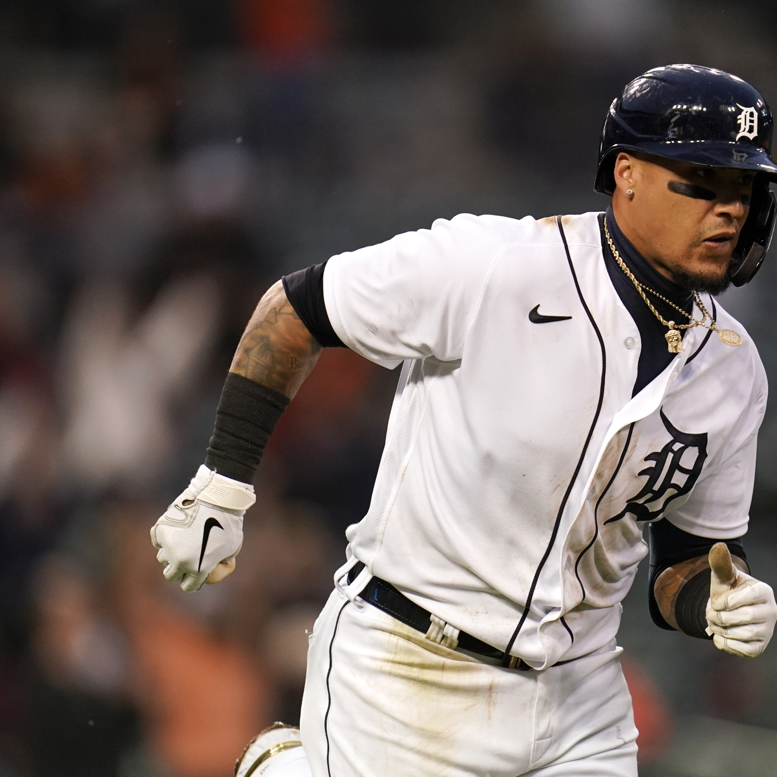 Tigers place Javier Báez on 10-day IL for thumb soreness - Bless