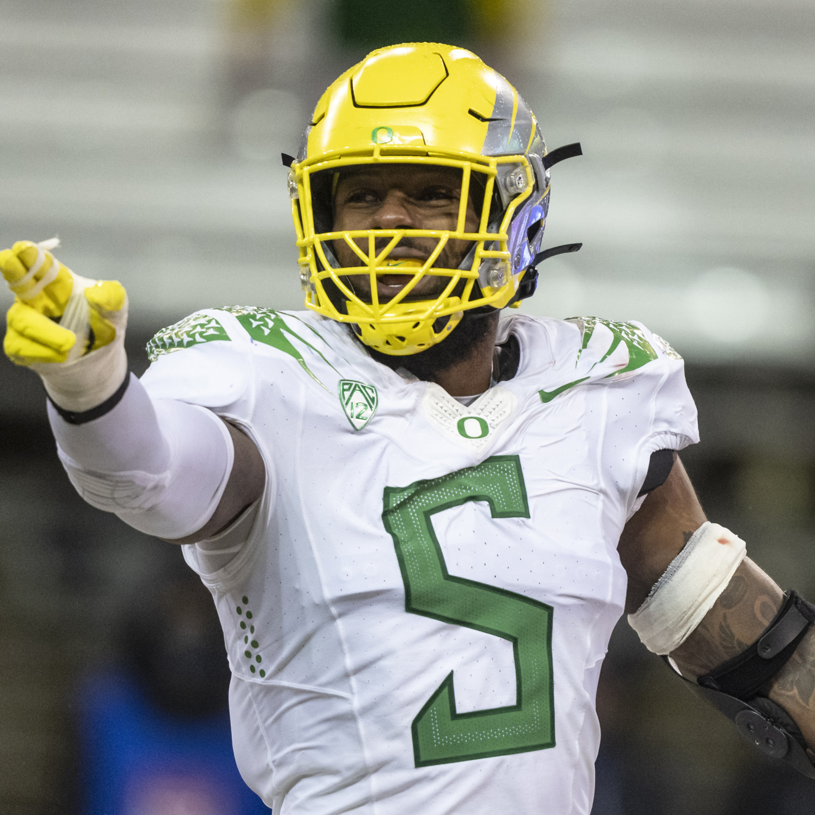 Raiders Scouting: Kayvon Thibodeaux, Oregon, EDGE - Silver And