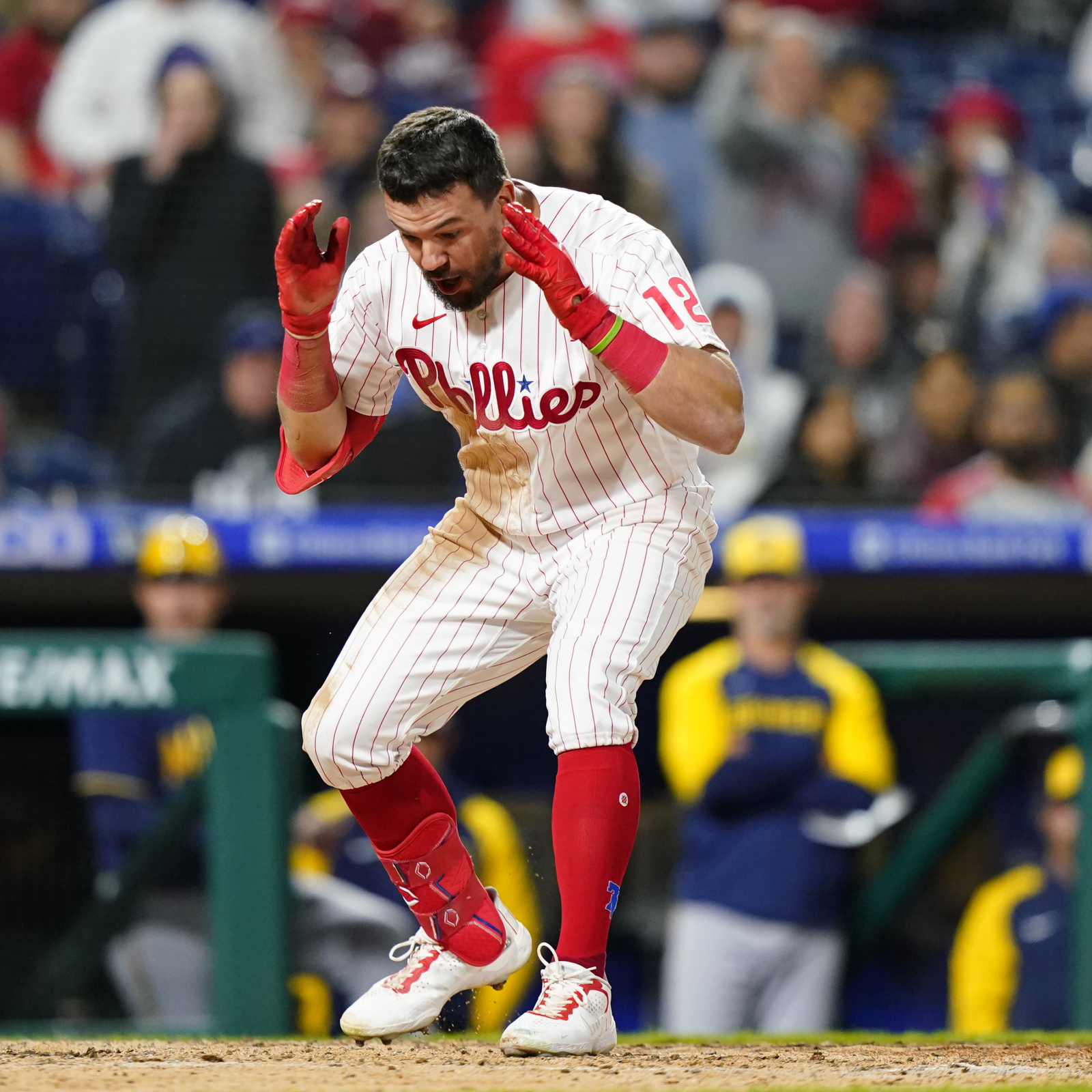 Kyle Schwarber Erupts At Angel Hernandez