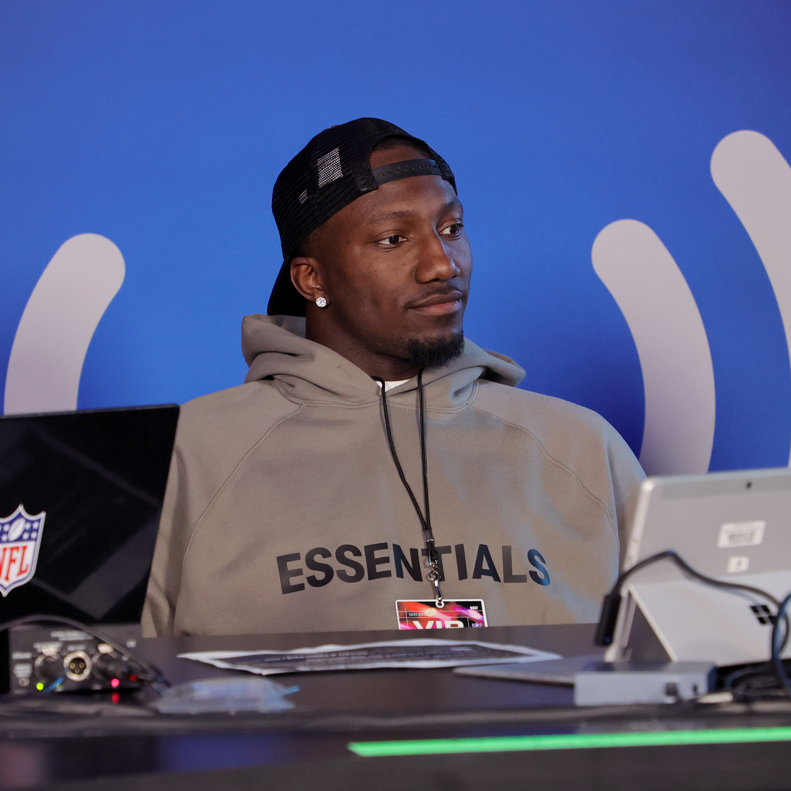 49ers' Deebo Samuel stays put amid 2022 NFL Draft day trades