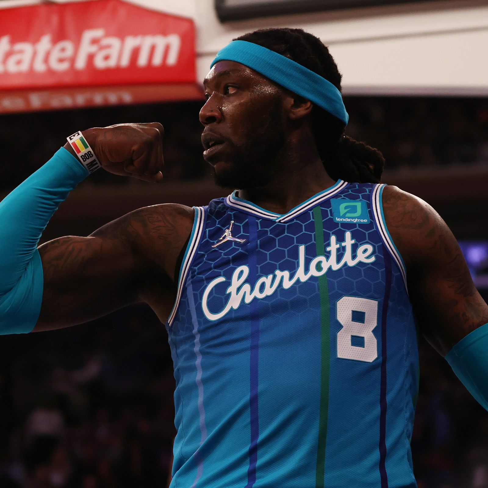 Montrezl Harrell chooses to wear No. 5 for Sixers after signing