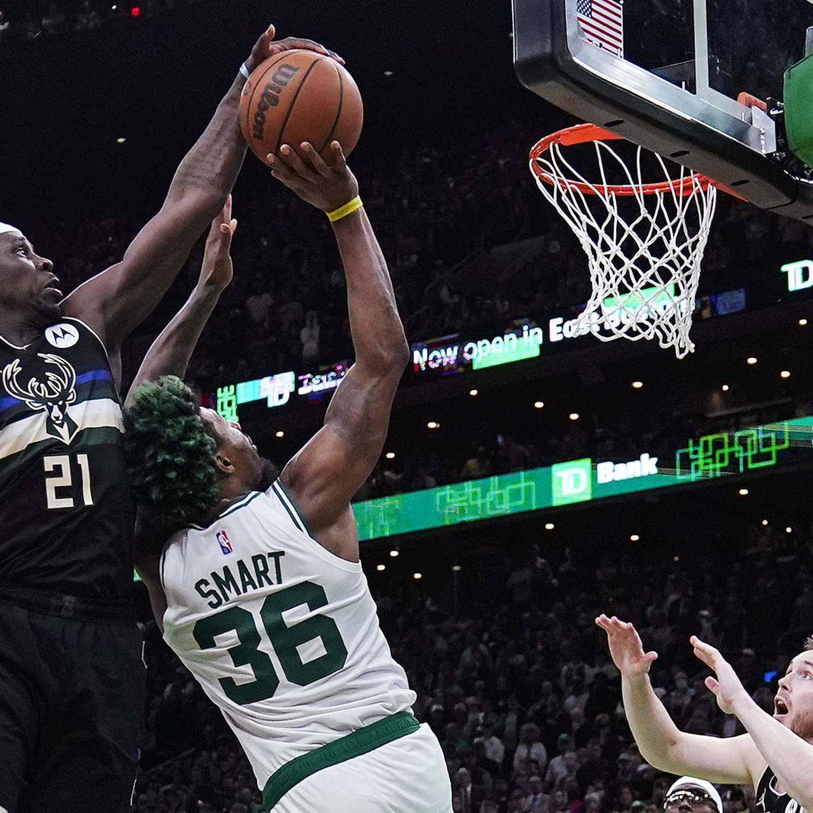 Jrue Holiday vs Marcus Smart: Did the Celtics get better by changing their  point guards?