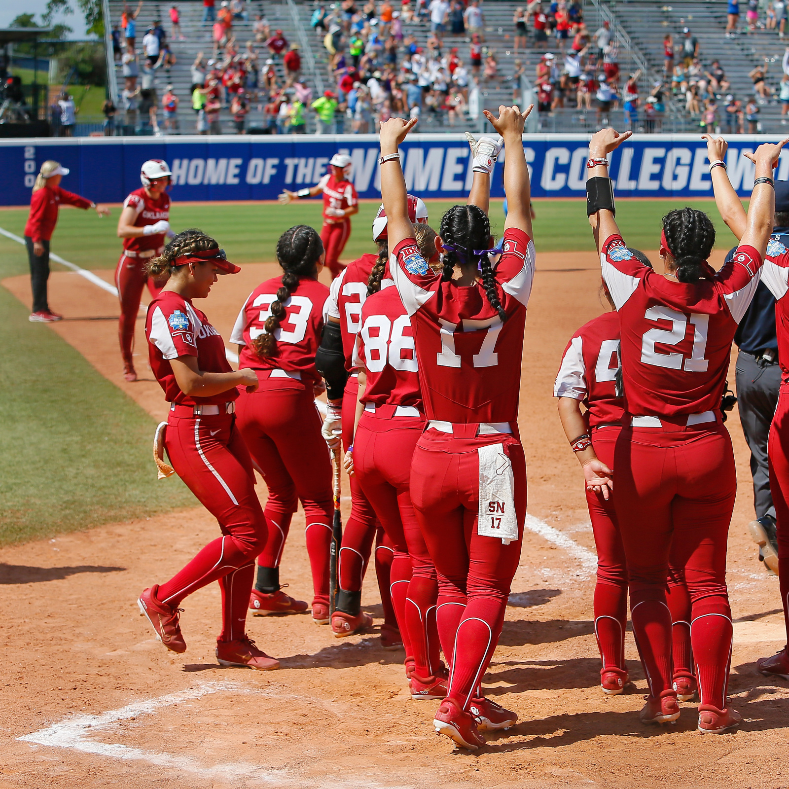 Oklahoma Wins 2022 College Softball World Series over Texas After Dominant  Season, News, Scores, Highlights, Stats, and Rumors