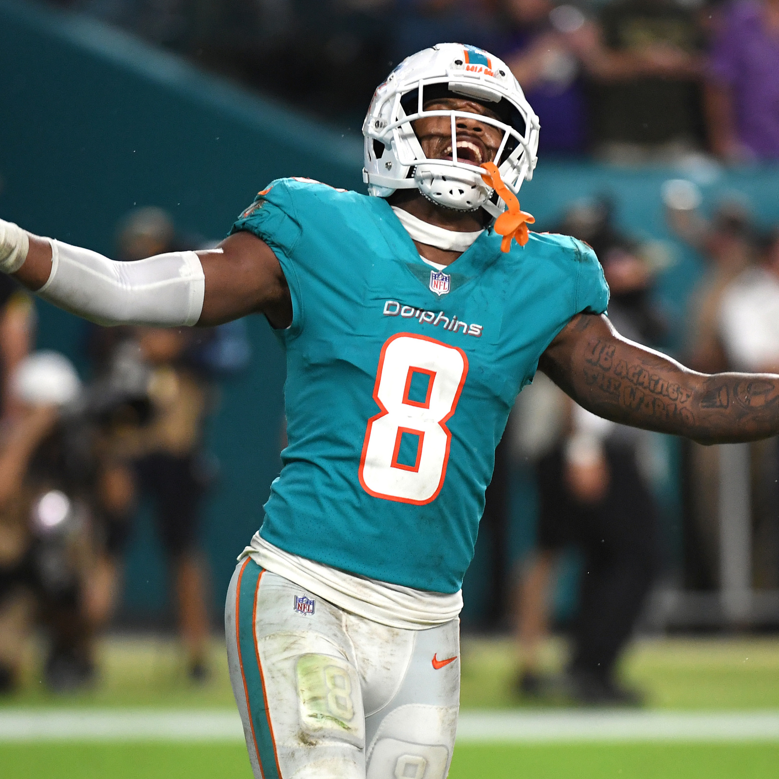 How Miami Dolphins Rookie Jaelan Phillips Is Gearing Up For The 2022 Season