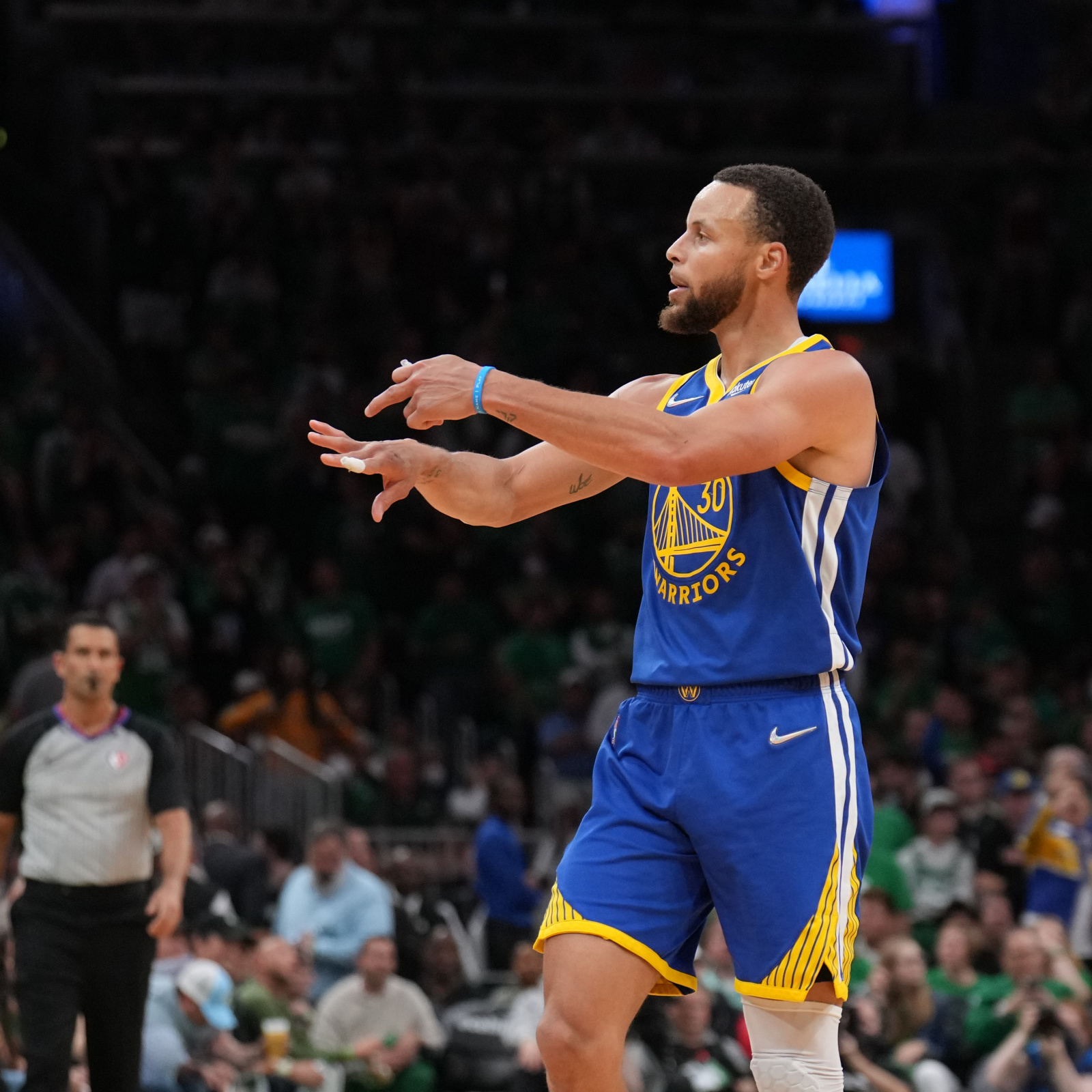 Stephen Curry not included in top three of the 10 best NBA players