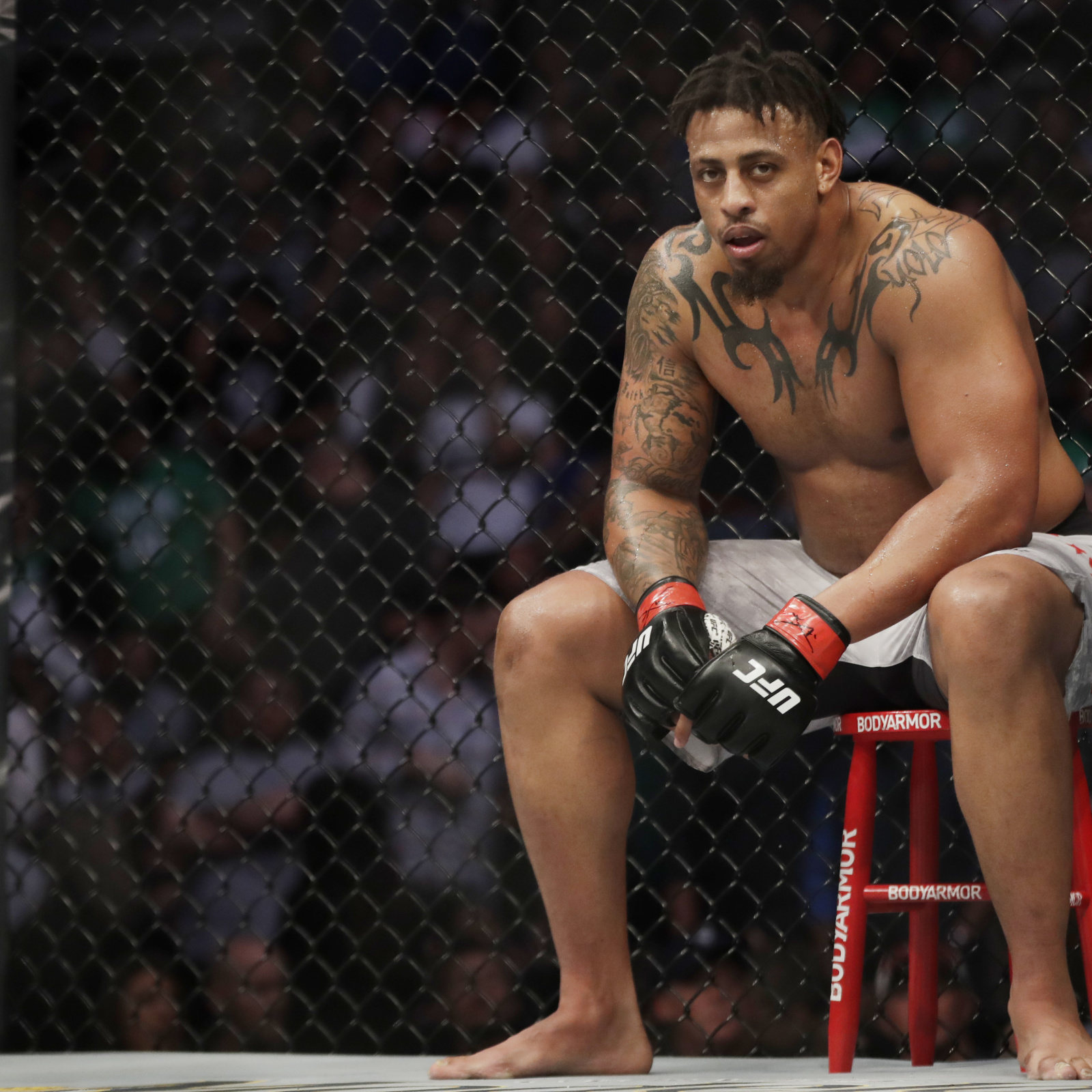 Dallas Cowboys: Former defensive end Greg Hardy promotes local MMA