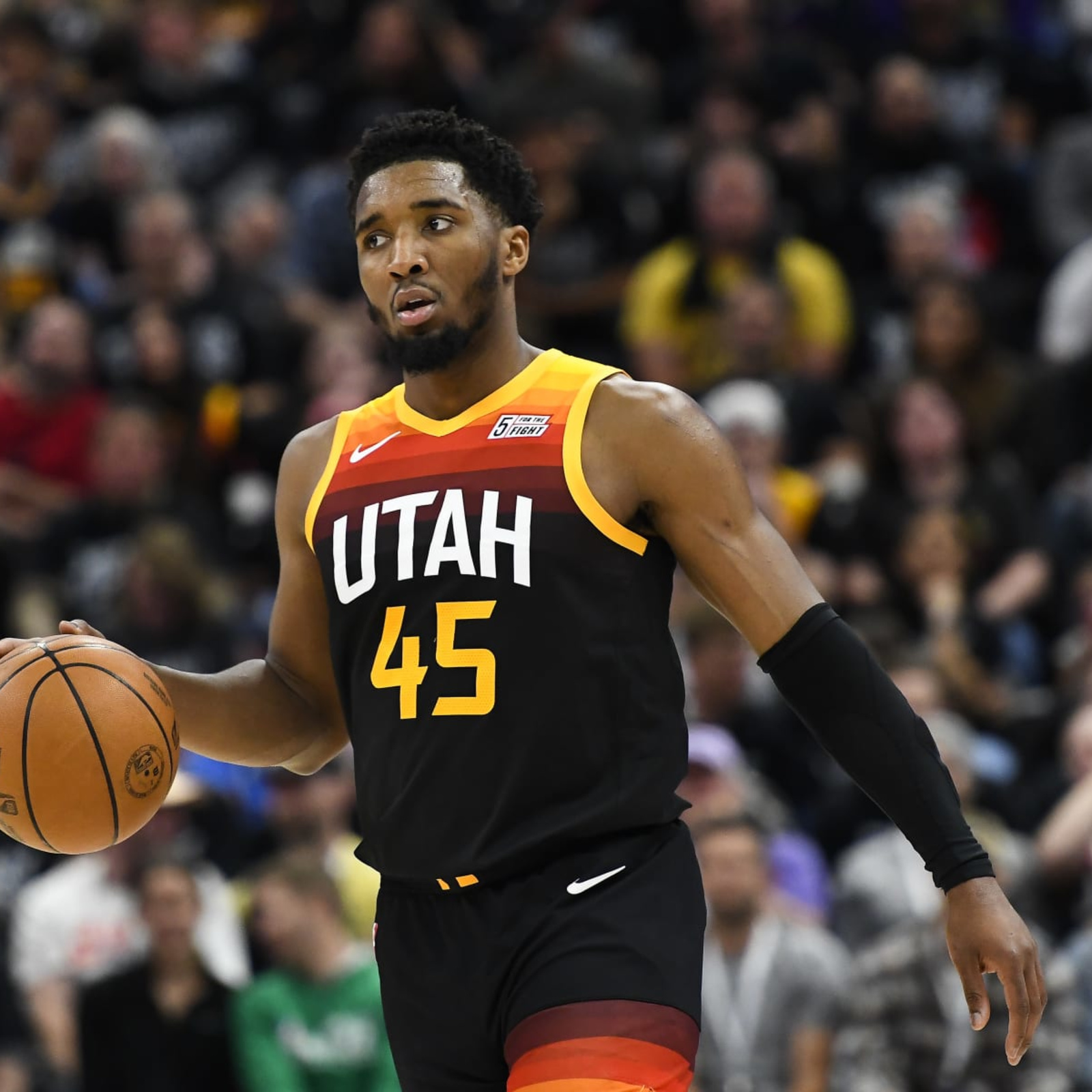 Mitchell's 37 Points Not Enough To Prevent Utah Jazz From Falling