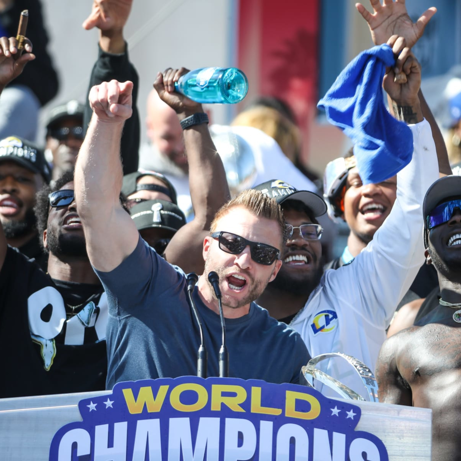 Rams Super Bowl rings: Champions receive massive SoFi Stadium-style jewelry  night of NFL opener