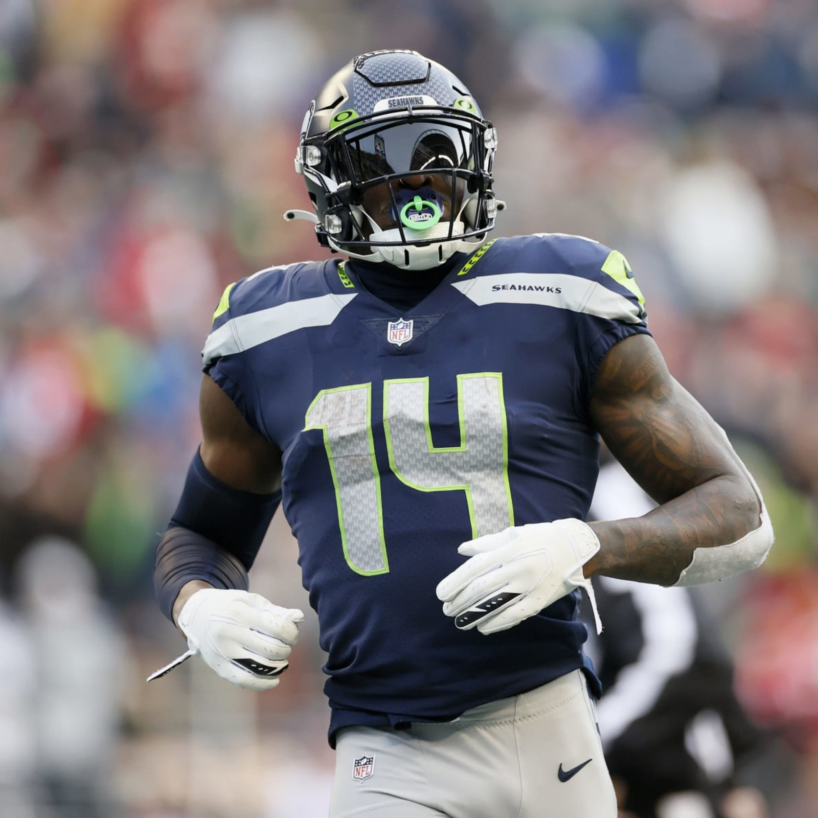 Report: Seahawks WR DK Metcalf skips mandatory camp