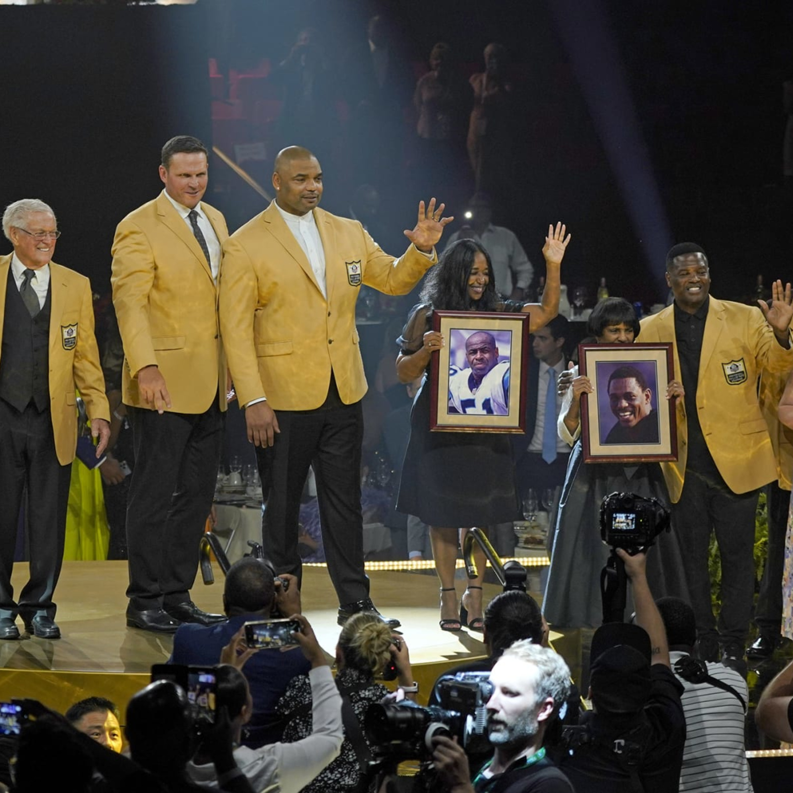 Pro Football Hall of Fame Class of 2022 enshrinement ceremony: Time, TV,  streaming info