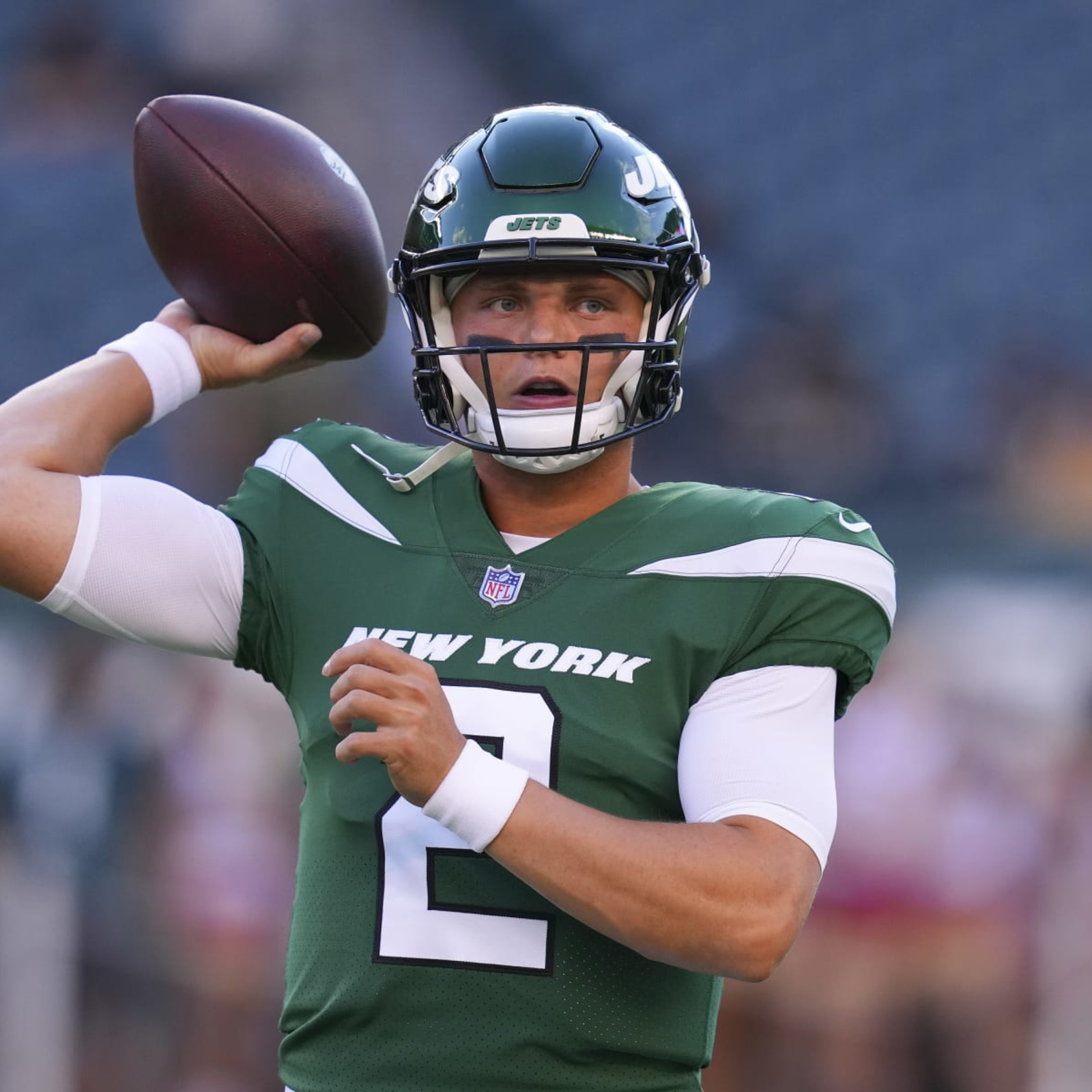 New York Jets QB Zach Wilson out 2-4 weeks after suffering bone