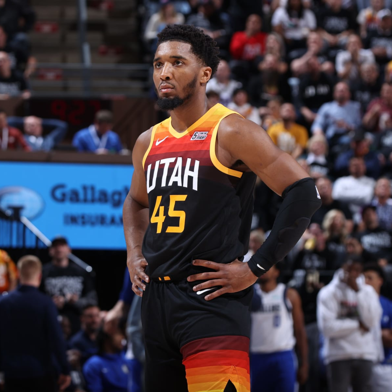 Knicks strike out on Donovan Mitchell deal; Jazz trade him to