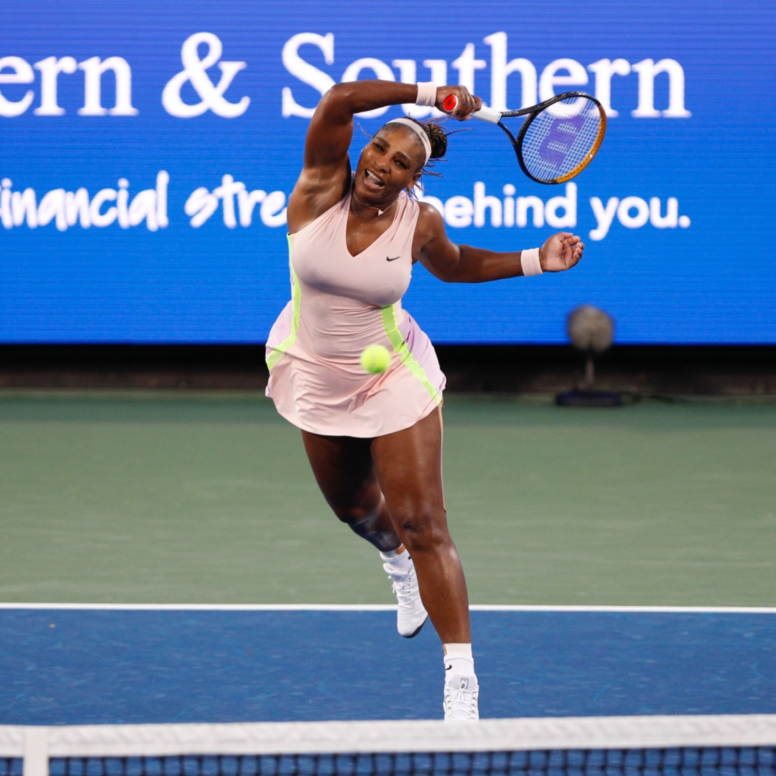 Serena Williams Upset by Emma Raducanu in Round 1 of Western and Southern Open News, Scores, Highlights, Stats, and Rumors Bleacher Report