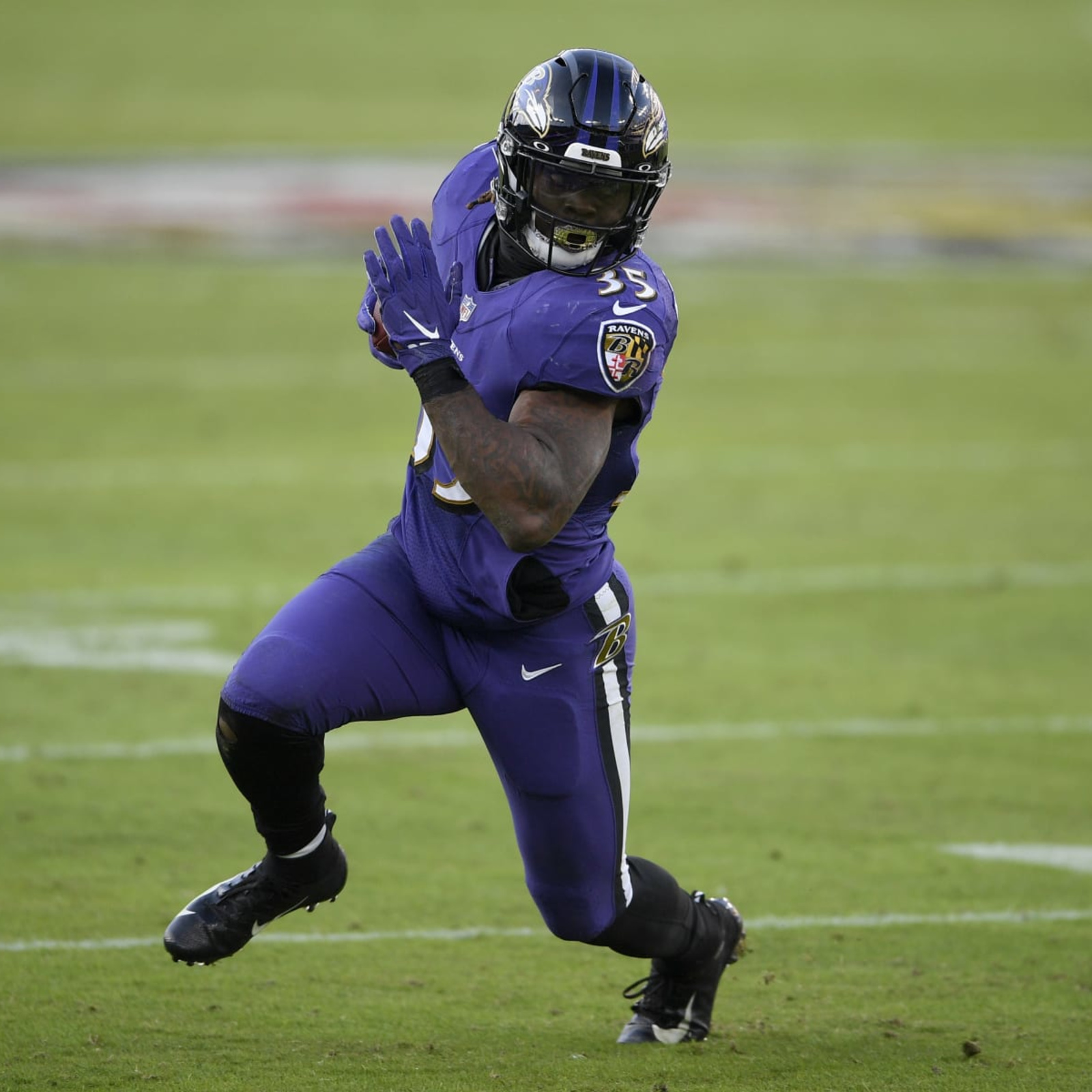 Gus Edwards injury update: Ravens RB cleared of concussion for Wild Card  round - DraftKings Network